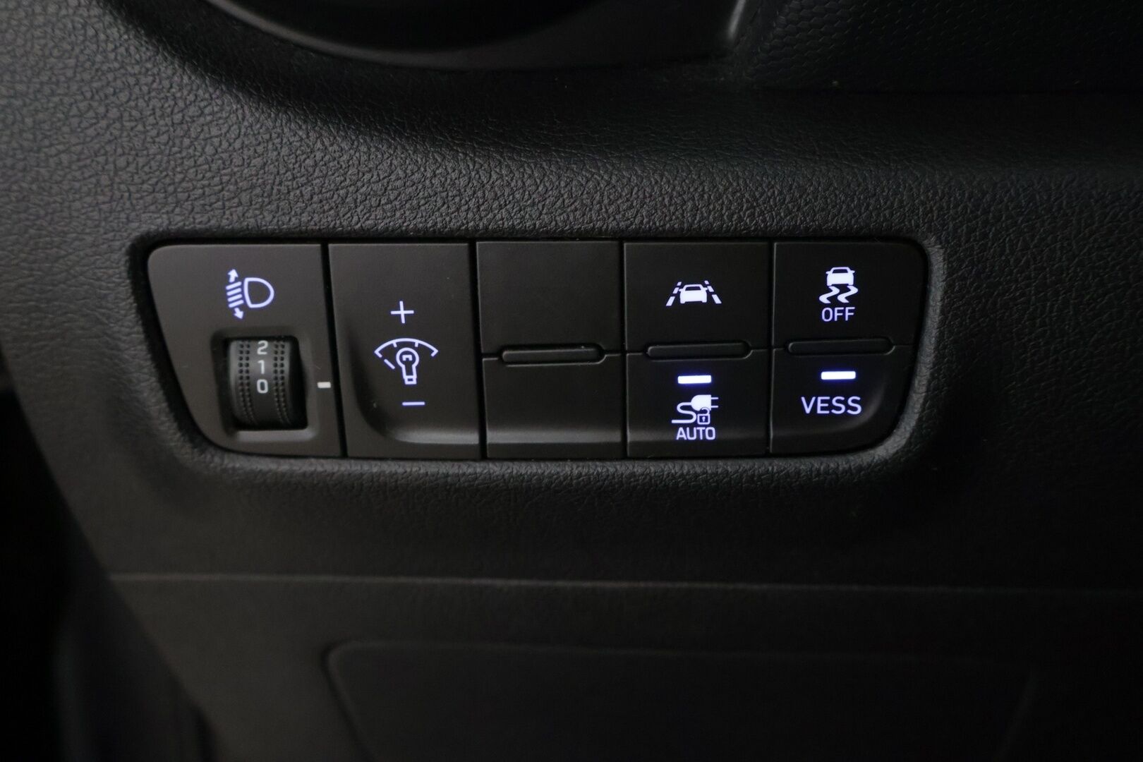Hyundai KONA 2020 electric 39 kWh 136 hv - ACC | Peruutuskamera | Apple ja Android | ILP | Keyless