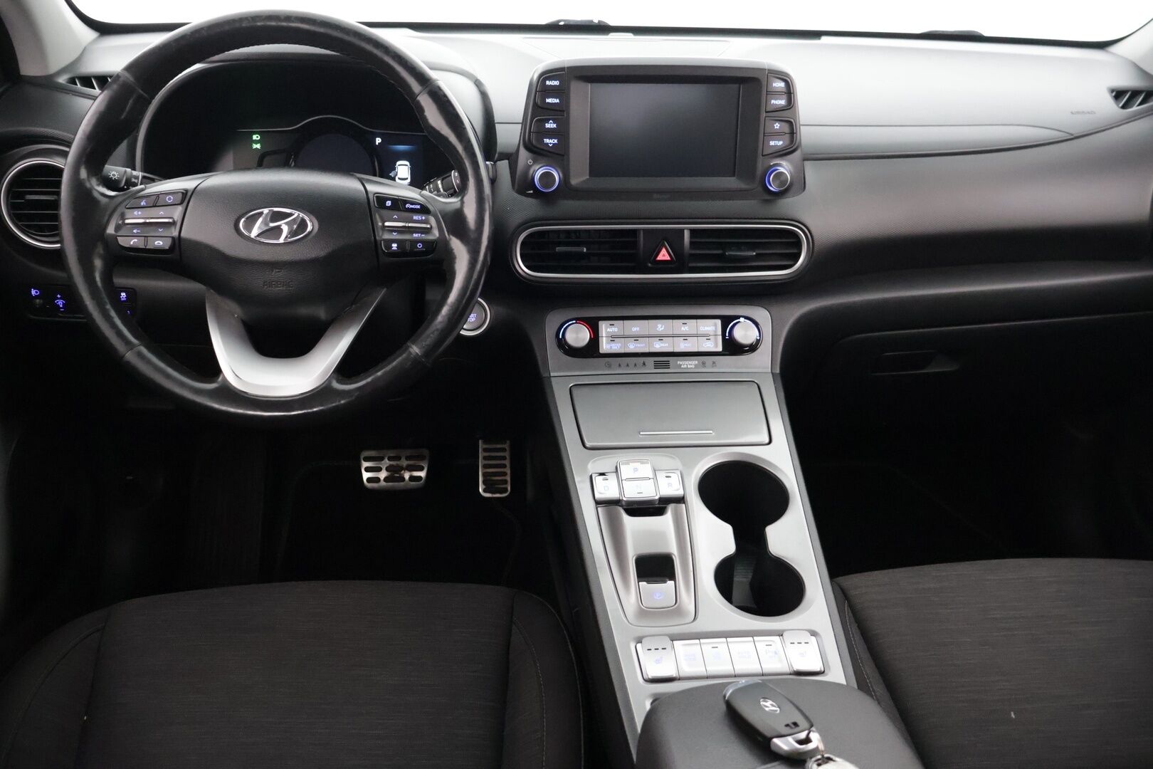 Hyundai KONA 2020 electric 39 kWh 136 hv - ACC | Peruutuskamera | Apple ja Android | ILP | Keyless