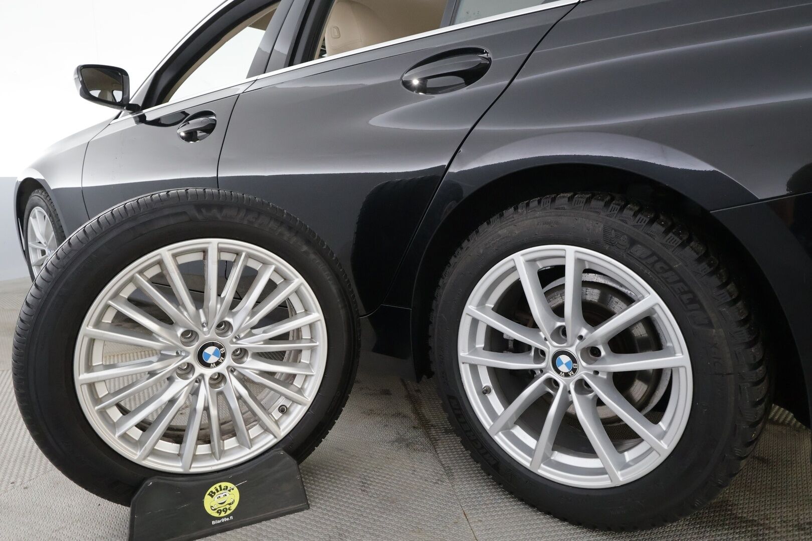 BMW 320 2020 G20 Sedan 320i A xDrive Business Luxury * Sportpenkki Muistilla / LED / P.tutkat / Navi / Kaistavahti / Comfort Access * - Suomi-auto / Kahdet renkaat 