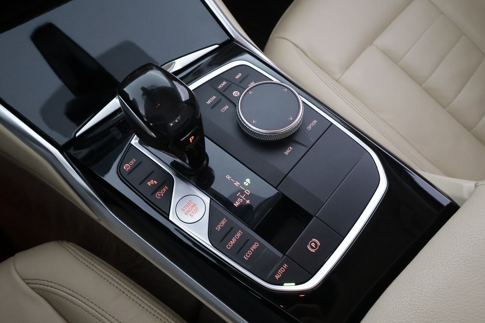 BMW 320 2020 G20 Sedan 320i A xDrive Business Luxury * Sportpenkki Muistilla / LED / P.tutkat / Navi / Kaistavahti / Comfort Access * - Suomi-auto / Kahdet renkaat 