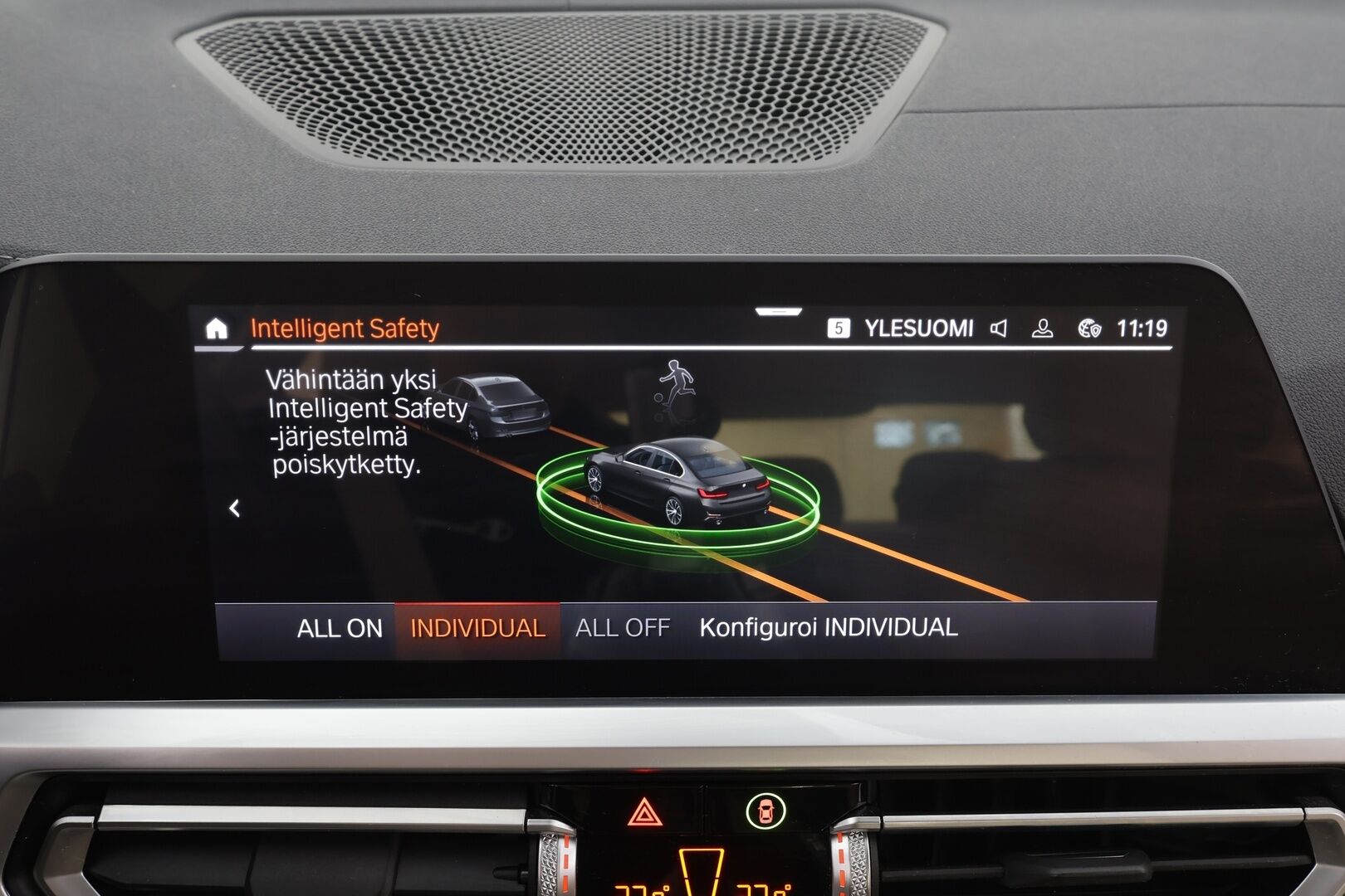 BMW 320 2020 G20 Sedan 320i A xDrive Business Luxury * Sportpenkki Muistilla / LED / P.tutkat / Navi / Kaistavahti / Comfort Access * - Suomi-auto / Kahdet renkaat 