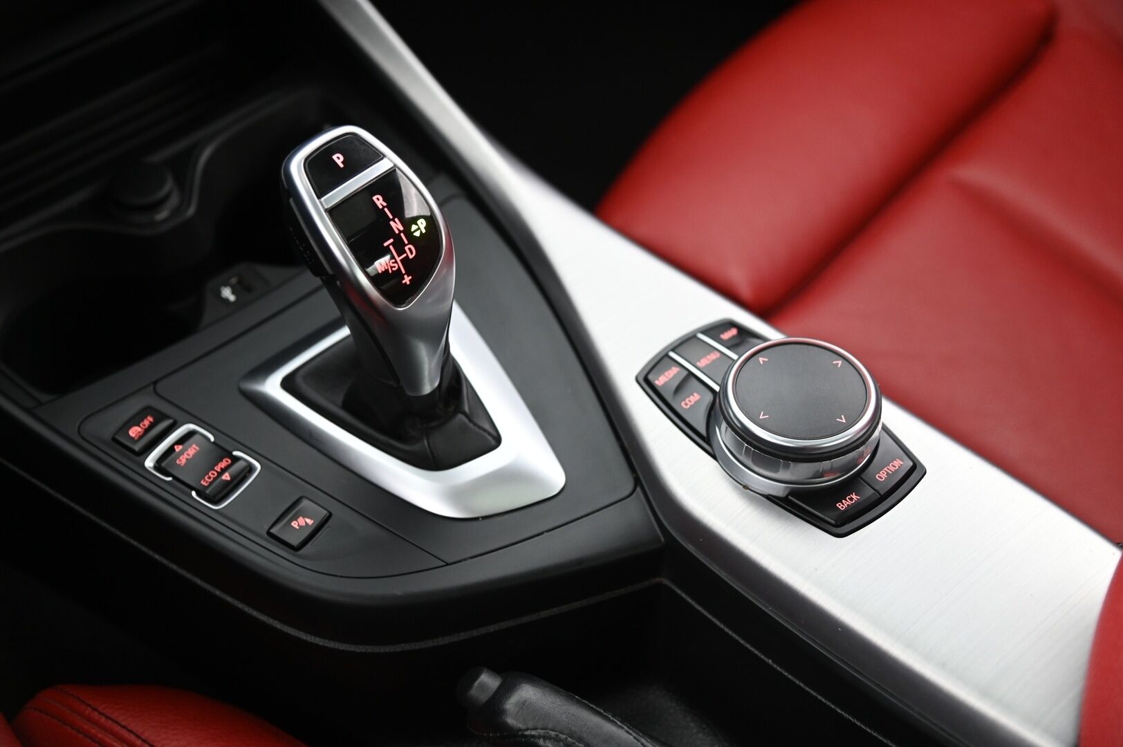 BMW M240i 2017 3.0 F22 M-sport A*Kattoluukku / H&K / Prof.Navi / Punaset muistinahat / Comfort access* - *Shadow line / Applecar-Play / P-Kamera / Vakio!* - HULLUT BLACKWEEK JATKOT - KORKOTARJOUS 2,49%