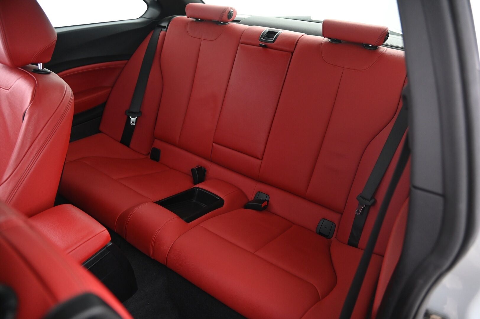 BMW M240i 2017 3.0 F22 M-sport A*Kattoluukku / H&K / Prof.Navi / Punaset muistinahat / Comfort access* - *Shadow line / Applecar-Play / P-Kamera / Vakio!* - HULLUT BLACKWEEK JATKOT - KORKOTARJOUS 2,49%