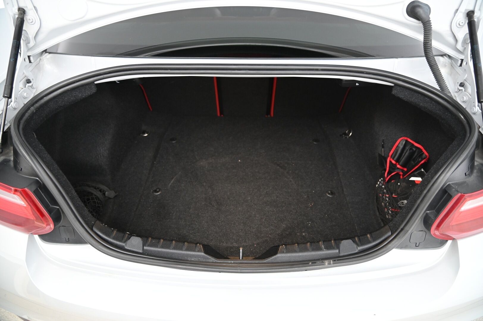 BMW M240i 2017 3.0 F22 M-sport A*Kattoluukku / H&K / Prof.Navi / Punaset muistinahat / Comfort access* - *Shadow line / Applecar-Play / P-Kamera / Vakio!* - HULLUT BLACKWEEK JATKOT - KORKOTARJOUS 2,49%