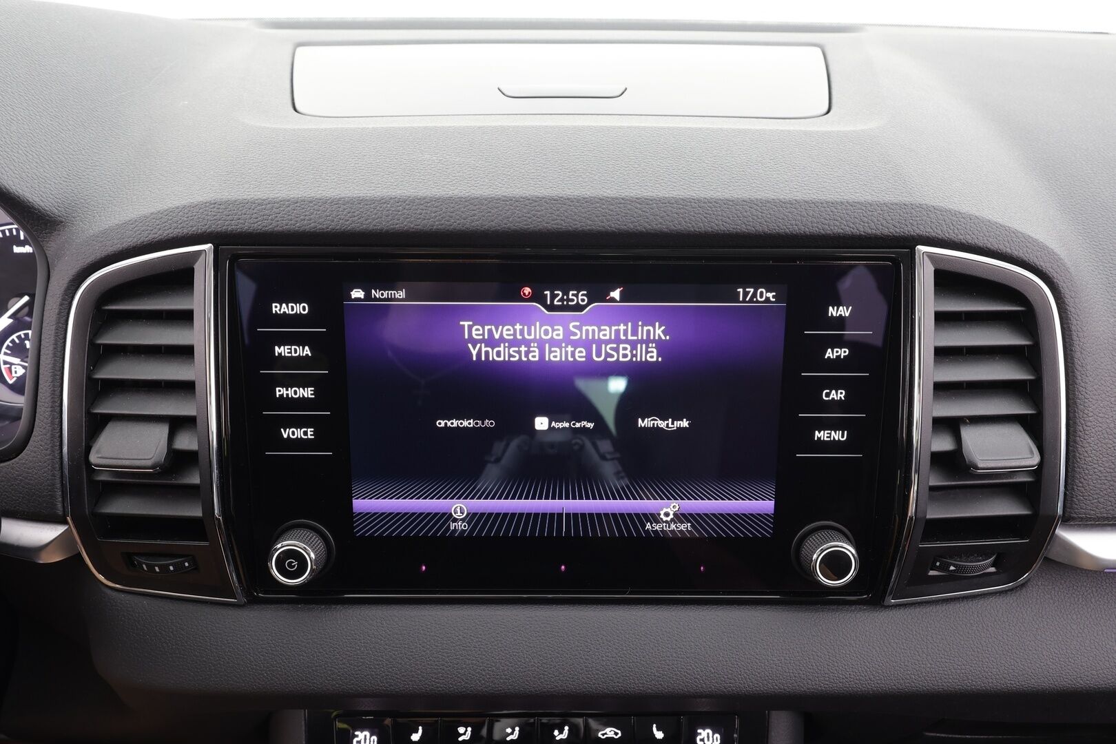 Skoda Karoq 2020 1,5 TSI Style BusinessLine DSG Autom. - | ACC | Webasto | LED | Puolinahat | Ratinlämmitys | P.kamera | Apple&Android | 1.Om Suomi-auto | Kahdet Renkaat | Merkkihuollettu |