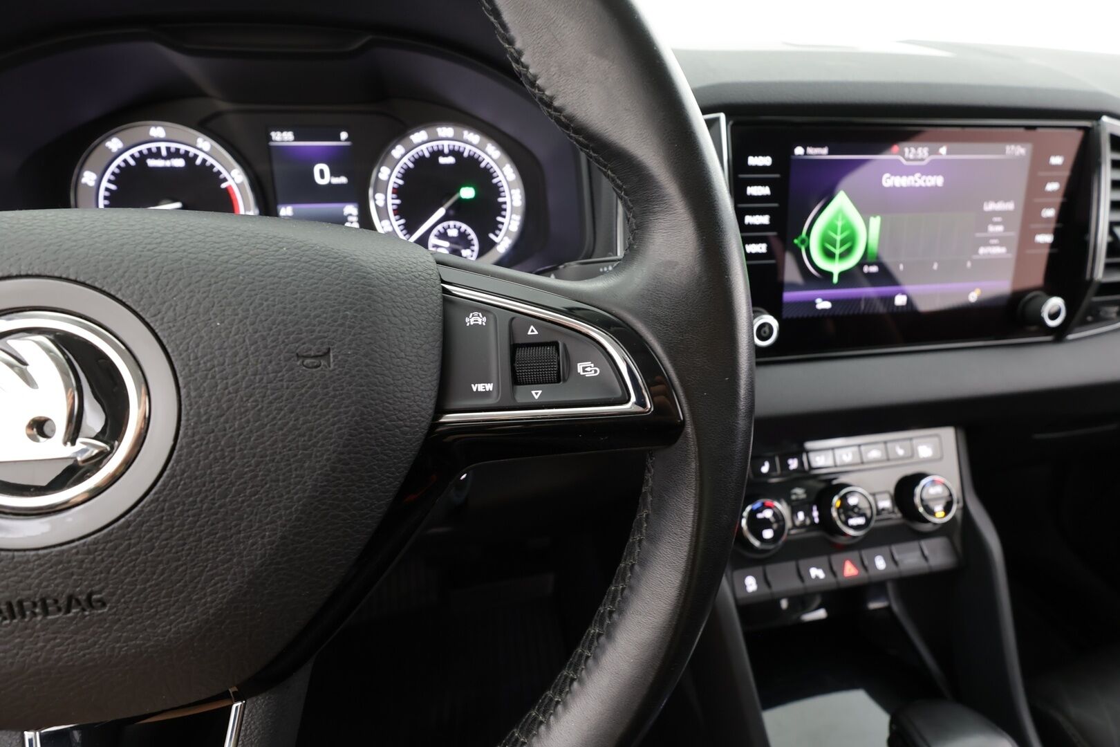 Skoda Karoq 2020 1,5 TSI Style BusinessLine DSG Autom. - | ACC | Webasto | LED | Puolinahat | Ratinlämmitys | P.kamera | Apple&Android | 1.Om Suomi-auto | Kahdet Renkaat | Merkkihuollettu |