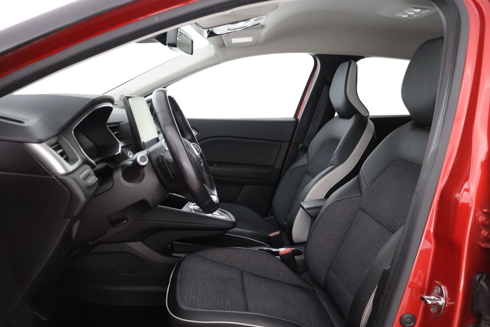 Renault Captur 2020 TCe 130 EDC7-aut Intens * Adapt.vakkari / Lohkolämmitin / Ratinlämmitin / P-kamera / Keyless Go * - * Suomi-auto / Kahdet renkaat aluvantein! *