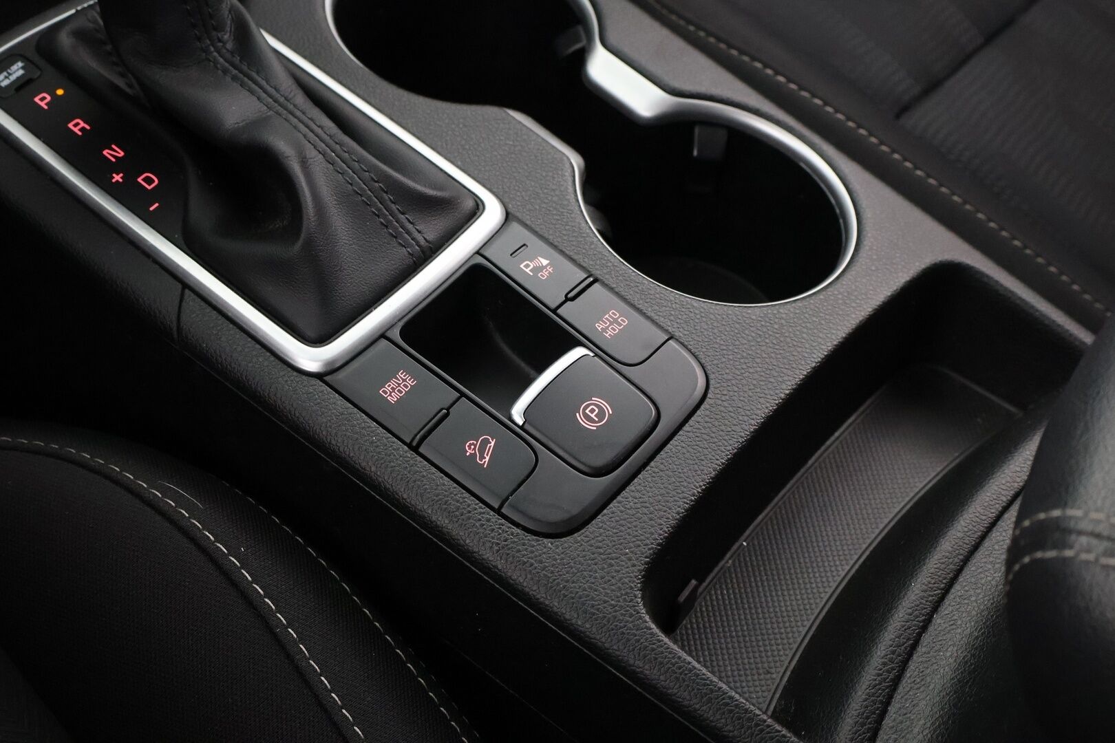 Kia Sportage 2021 SPORTAGE Monikäyttöajoneuvo (AF) 5ov 1591cm3 A - Suomi-auto | Vakkari | LED | P-kamera | Huoltokirja | 2x renkaat