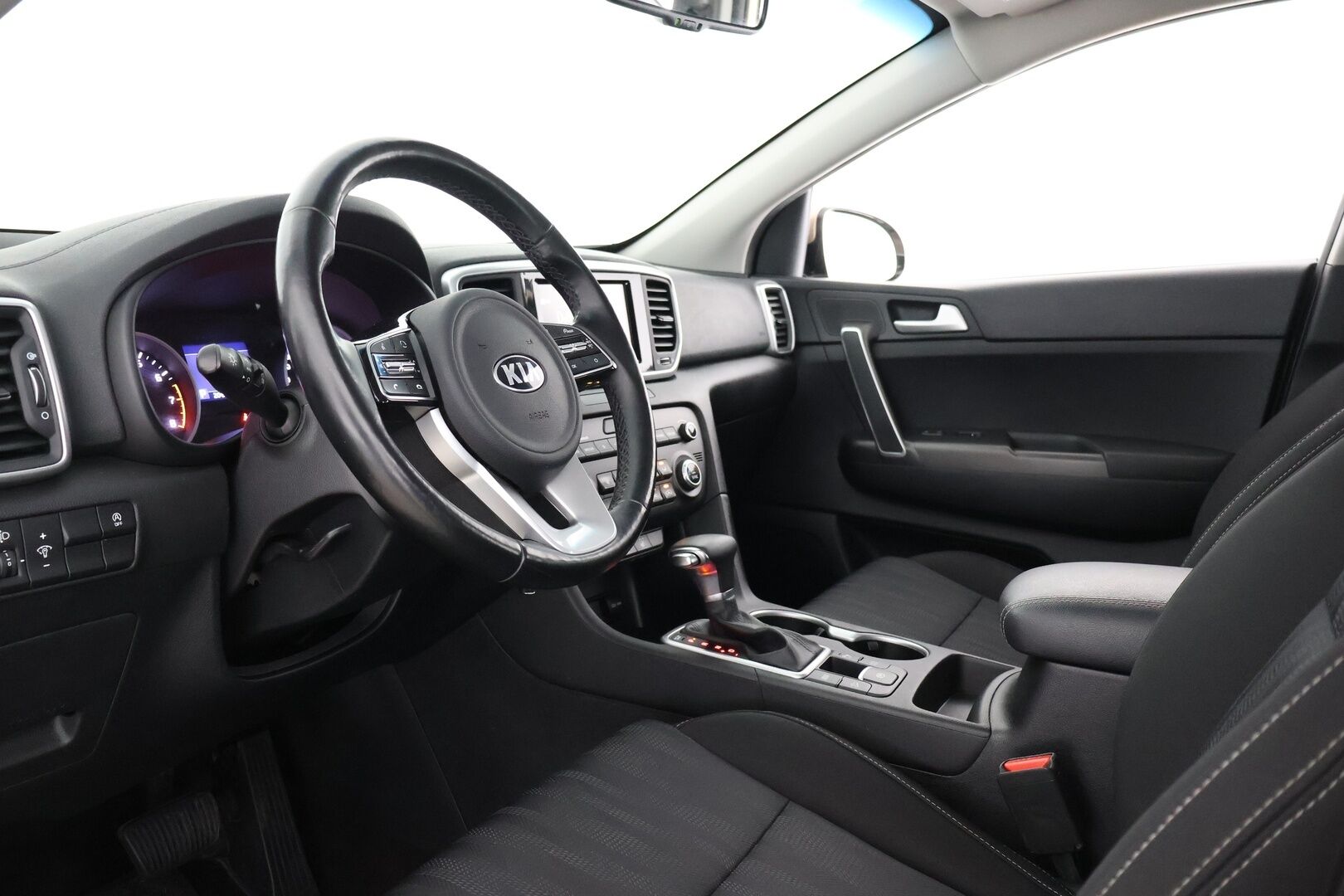 Kia Sportage 2021 SPORTAGE Monikäyttöajoneuvo (AF) 5ov 1591cm3 A - Suomi-auto | Vakkari | LED | P-kamera | Huoltokirja | 2x renkaat
