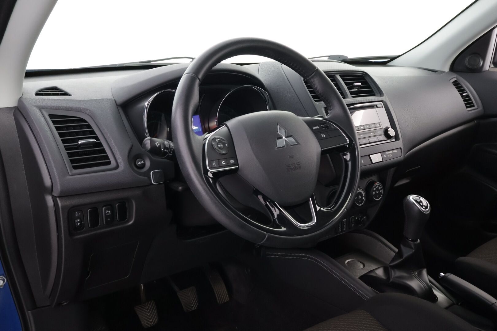 Mitsubishi ASX 2020 2,0 MIVEC Invite MT 2WD - WEBASTO | Suomiauto | Vakkari | Peruutustutka | Bluetooth | 2x Hyvät renkaat alkuperäisvantein!
