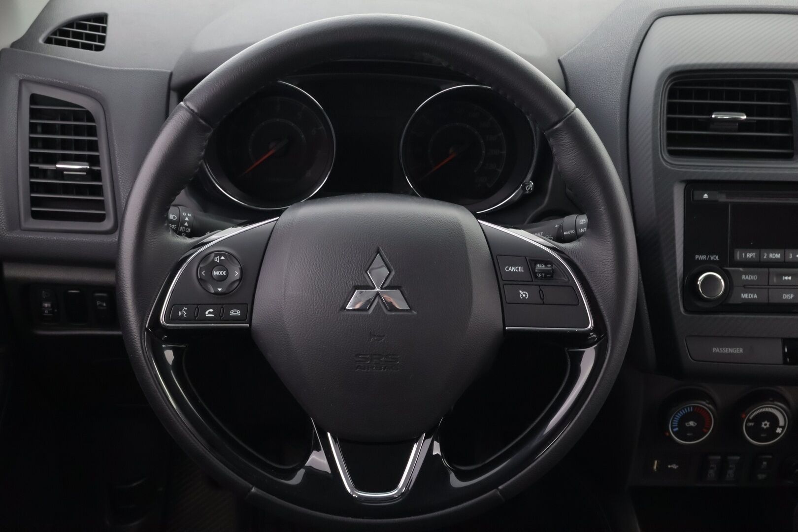 Mitsubishi ASX 2020 2,0 MIVEC Invite MT 2WD - WEBASTO | Suomiauto | Vakkari | Peruutustutka | Bluetooth | 2x Hyvät renkaat alkuperäisvantein!