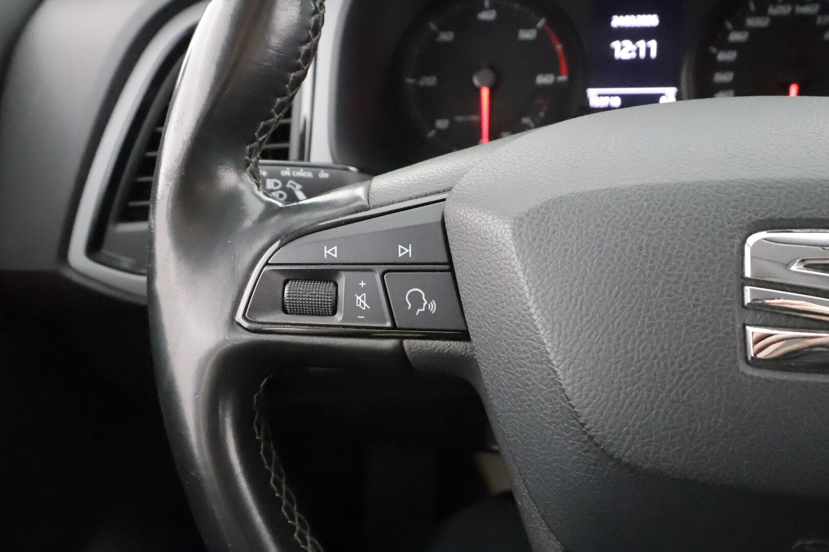 Seat Ateca 2020 1,6 TDI 115 Reference * Koukku / LED-lisävalo / P.Tutka / Lohkolämmitin / Vakkari / Bluetooth * - Suomi-auto / Kahdet renkaat aluvanteilla