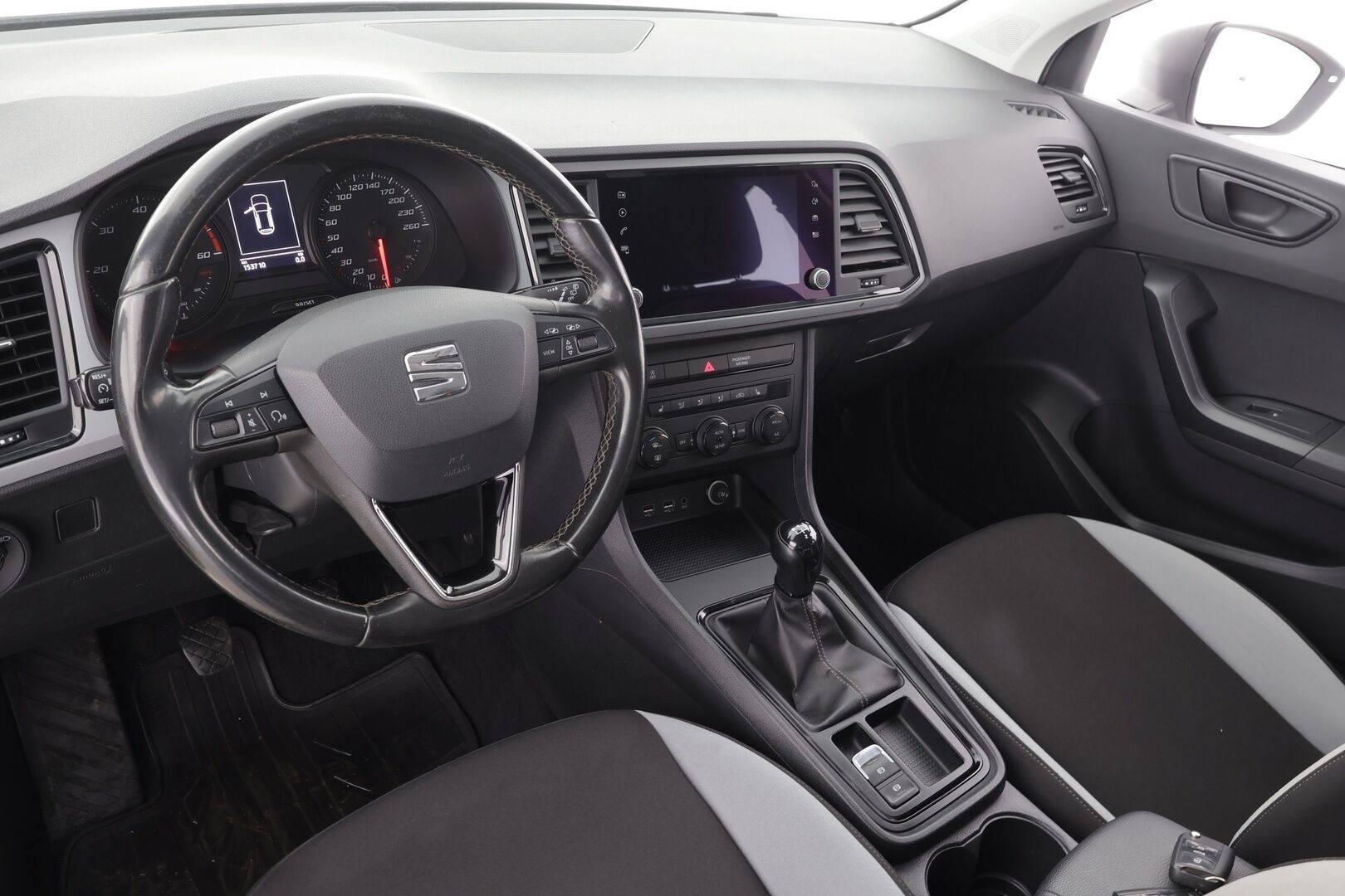 Seat Ateca 2020 1,6 TDI 115 Reference * Koukku / LED-lisävalo / P.Tutka / Lohkolämmitin / Vakkari / Bluetooth * - Suomi-auto / Kahdet renkaat aluvanteilla