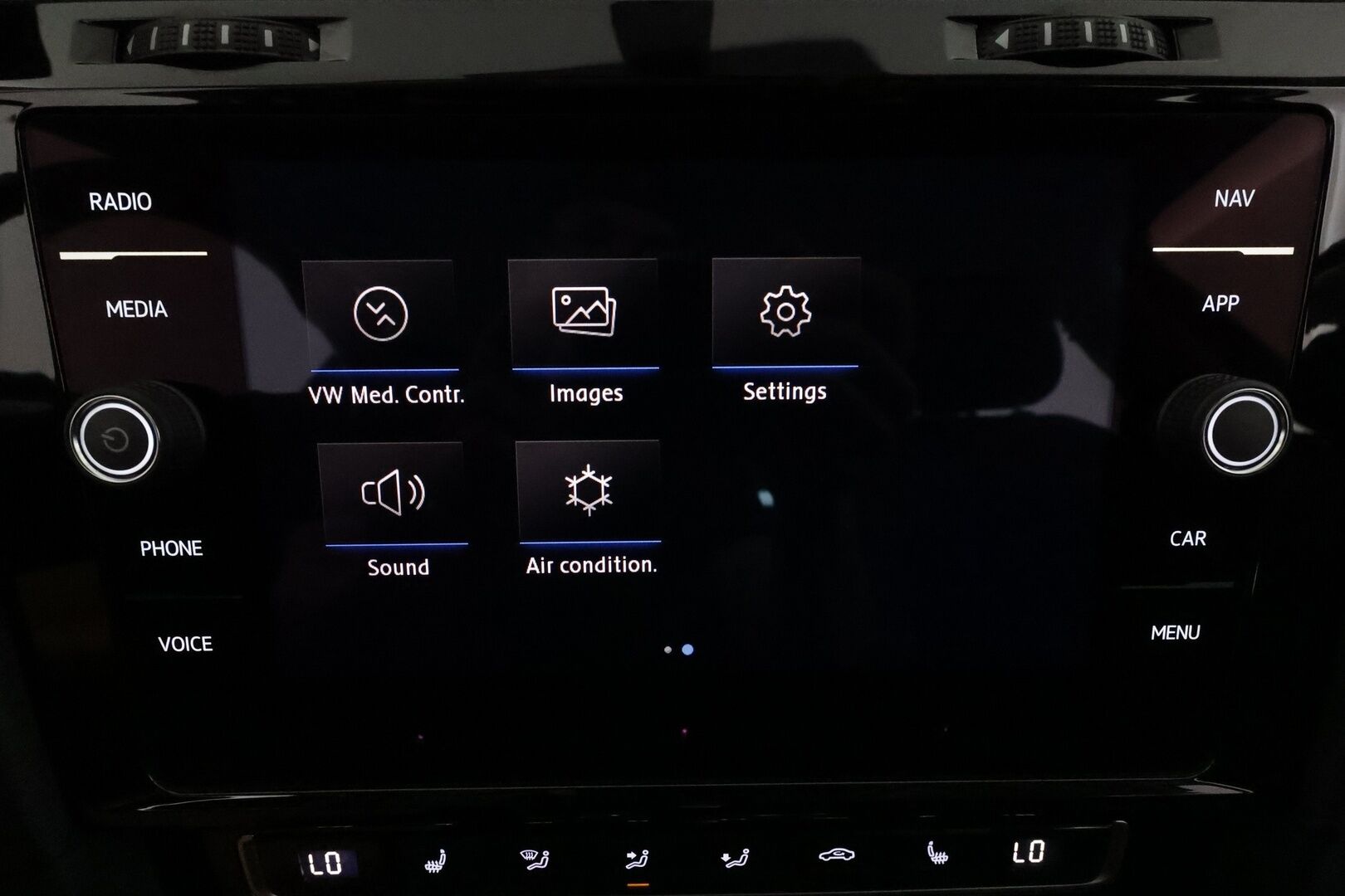 Volkswagen Golf 2020 ariant Highline 2,0 TDI SCR 110 kW DSG ** Webasto / Adapt.vakkari / P.kamera / Navi / Digimittaristo / KeylessGo** - 1.om Suomi-auto / Lämmitettävä tuulilasi