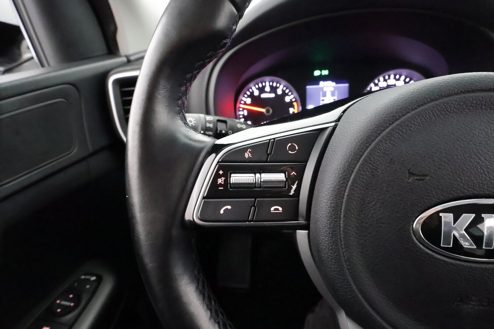 Kia Sportage 2020 1,6 T-GDI ISG Urban Active DCT A/T EcoDynamics - Vakkari | P.Kamera | Apple&Android | LED-lisävalo | Suomi-auto