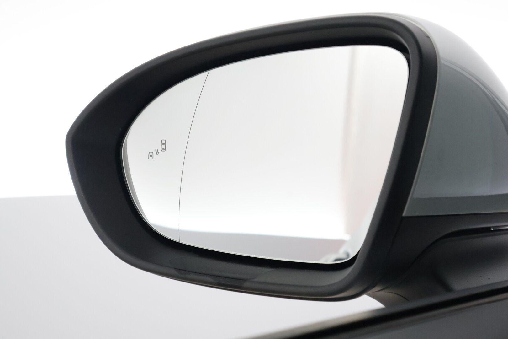 Opel Astra 2020 Sports Tourer Executive 145 Turbo A **Matrix-LED / Navi / Keyless / Ilmastoidut sporttipenkit** - **Suomi-auto / Lämpöratti / 2x Renkaat ja vanteet!** - HULLU BLACKWEEK KORKOTARJOUS 2,49%