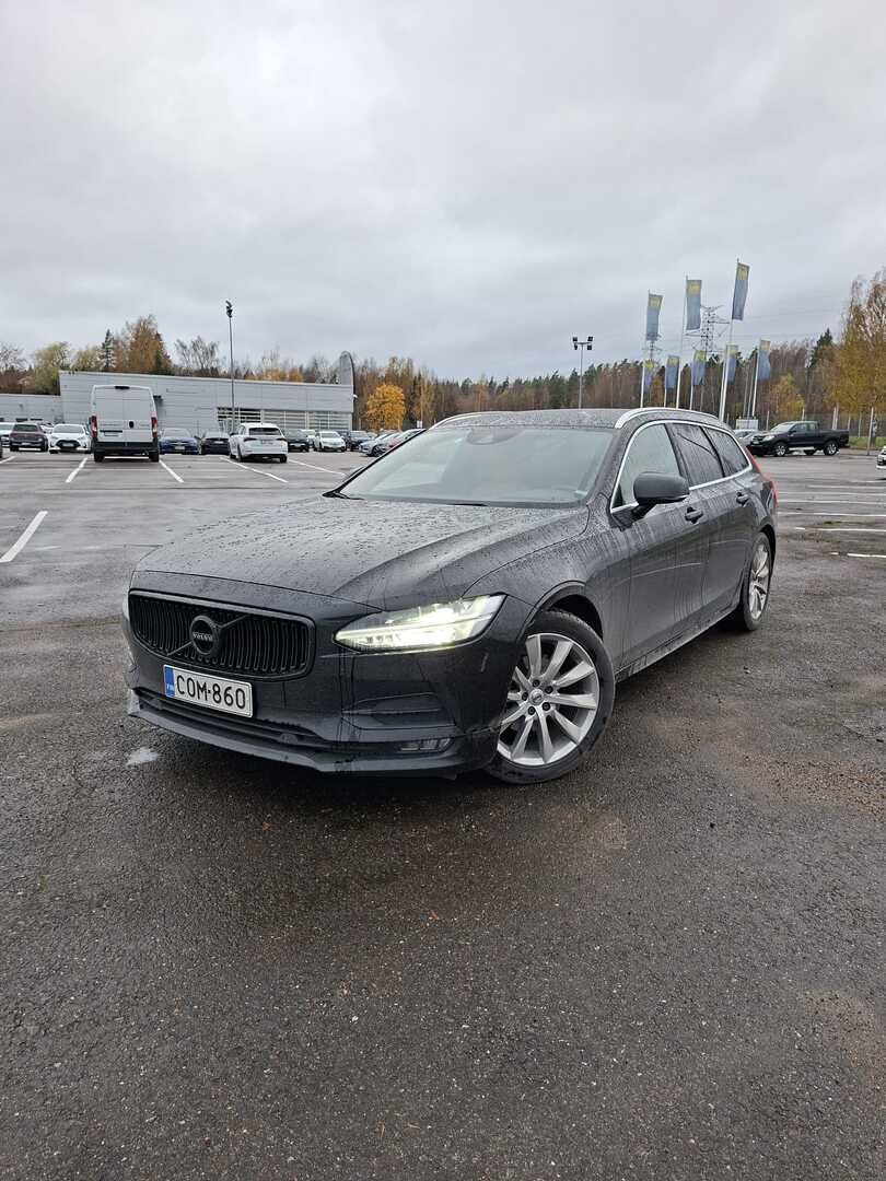 Volvo V90 2020 D3 Business aut - | ACC | Pilot assist | Beige nahkaverhoilu | Musta sisäkatto | VOC | Kahdet renkaat alumiinivanteilla |
