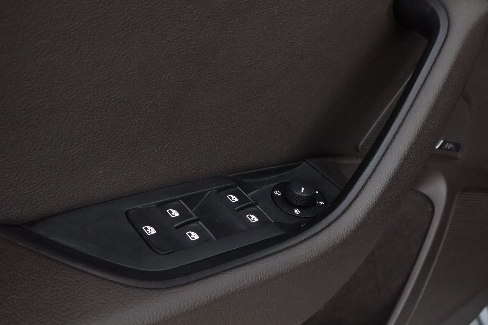 SKODA SUPERB 2016 Combi 2,0 TDI 190 4x4 L&K DSG aut * Webasto / Adapt.Vakkari / Canton / Ilmastoidut nahkapenkit / Koukku / Peruutuskamera / Lämpölasi* - Supervarusteltu / Juuri tullut Tampereelle!