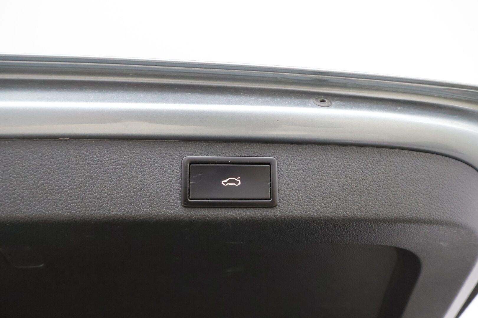 SKODA SUPERB 2016 Combi 2,0 TDI 190 4x4 L&K DSG aut * Webasto / Adapt.Vakkari / Canton / Ilmastoidut nahkapenkit / Koukku / Peruutuskamera / Lämpölasi* - Supervarusteltu / Juuri tullut Tampereelle!