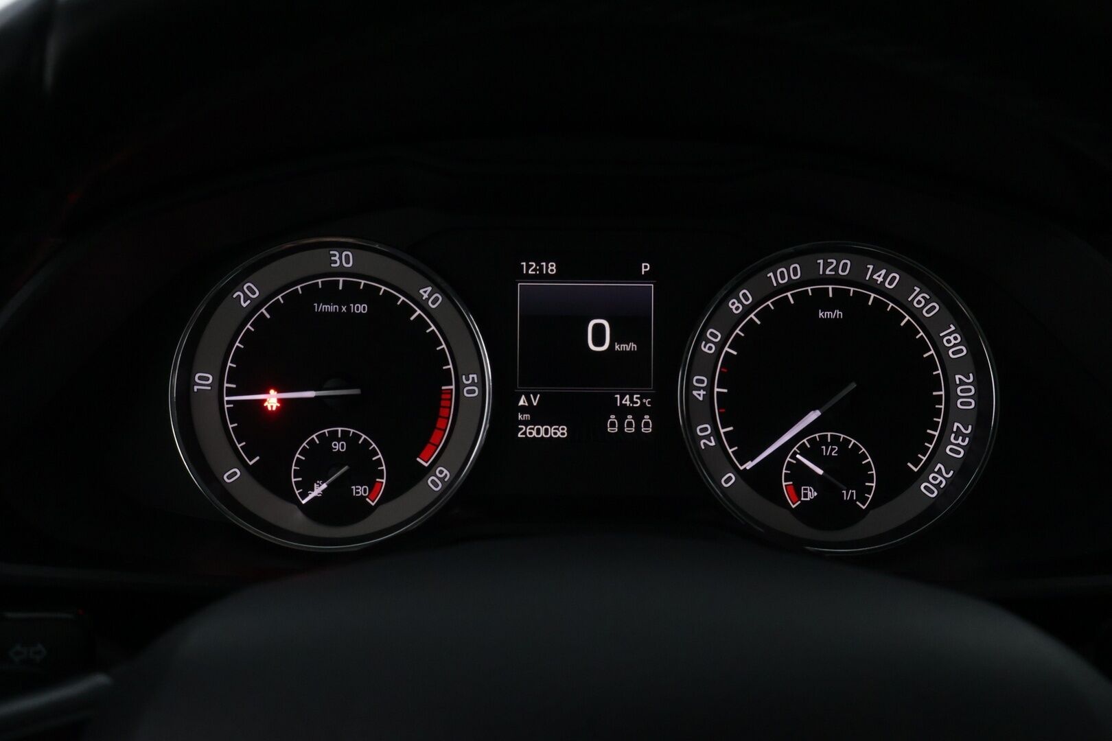 SKODA SUPERB 2016 Combi 2,0 TDI 190 4x4 L&K DSG aut * Webasto / Adapt.Vakkari / Canton / Ilmastoidut nahkapenkit / Koukku / Peruutuskamera / Lämpölasi* - Supervarusteltu / Juuri tullut Tampereelle!