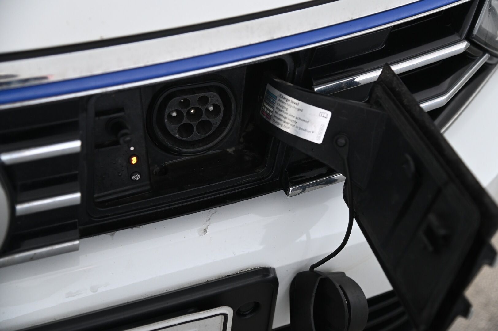 VOLKSWAGEN PASSAT 2016 Variant GTE Plug-In Hybrid *Yritysoutlet - Myydään vain yrityksille* - *Tämä auto myydään YritysOutlet -valikoimasta vain yritykselle* / *Soh 88%!*