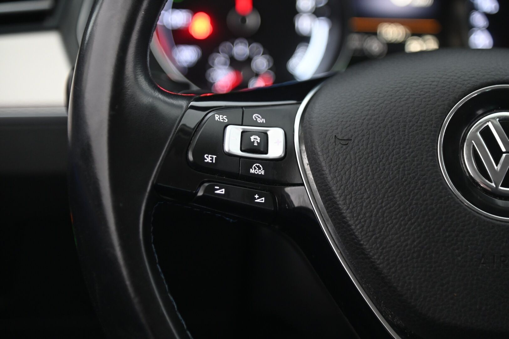 VOLKSWAGEN PASSAT 2016 Variant GTE Plug-In Hybrid *Yritysoutlet - Myydään vain yrityksille* - *Tämä auto myydään YritysOutlet -valikoimasta vain yritykselle* / *Soh 88%!*