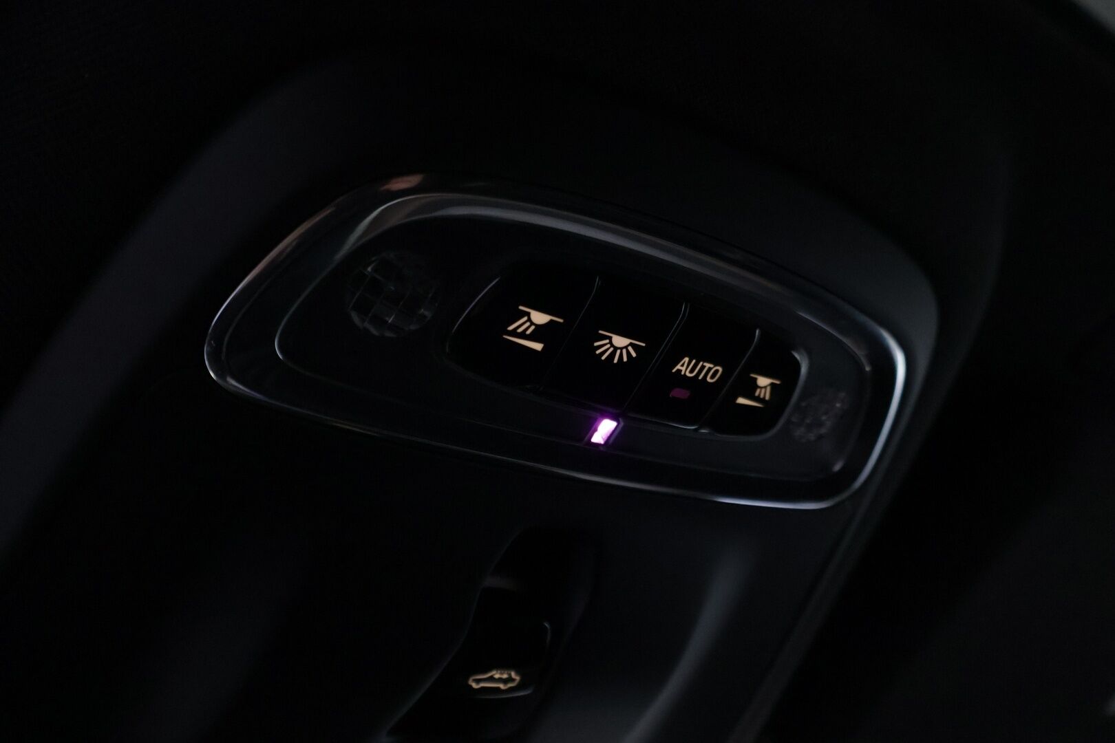 Volvo S90 2018 T8 AWD Inscription aut - | Webasto | ACC | B&W | 360 | Ilmastoidut muistipenkit | KeylessGo | Kattoluukku | LED | Koukku | 2 x Volvo alut | Upea metalliväri | Merkkihuollettu