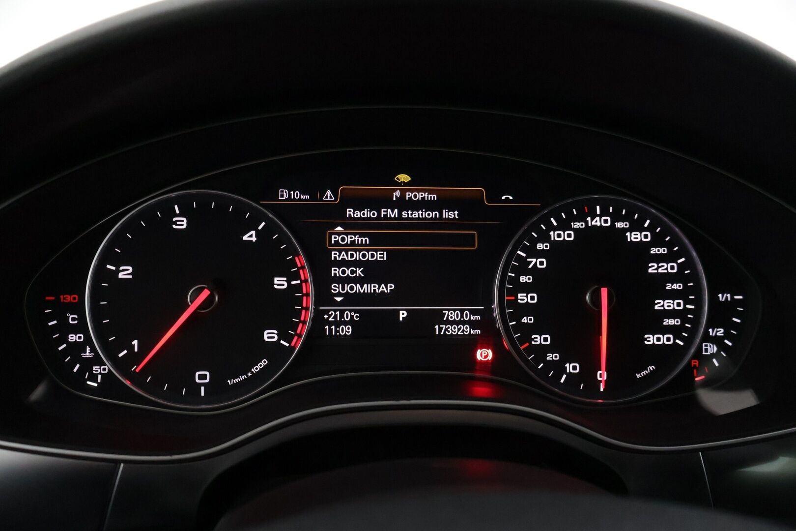 Audi A6 2011 Sedan 3,0 V6 TDI 150 kW quattro S tronic Start-Stop* Soft-close / Muistipenkki / Tutkat / Ratinlämmitin * - Näyttävä Quattro kunnon moottorilla! / Juuri huollettu *