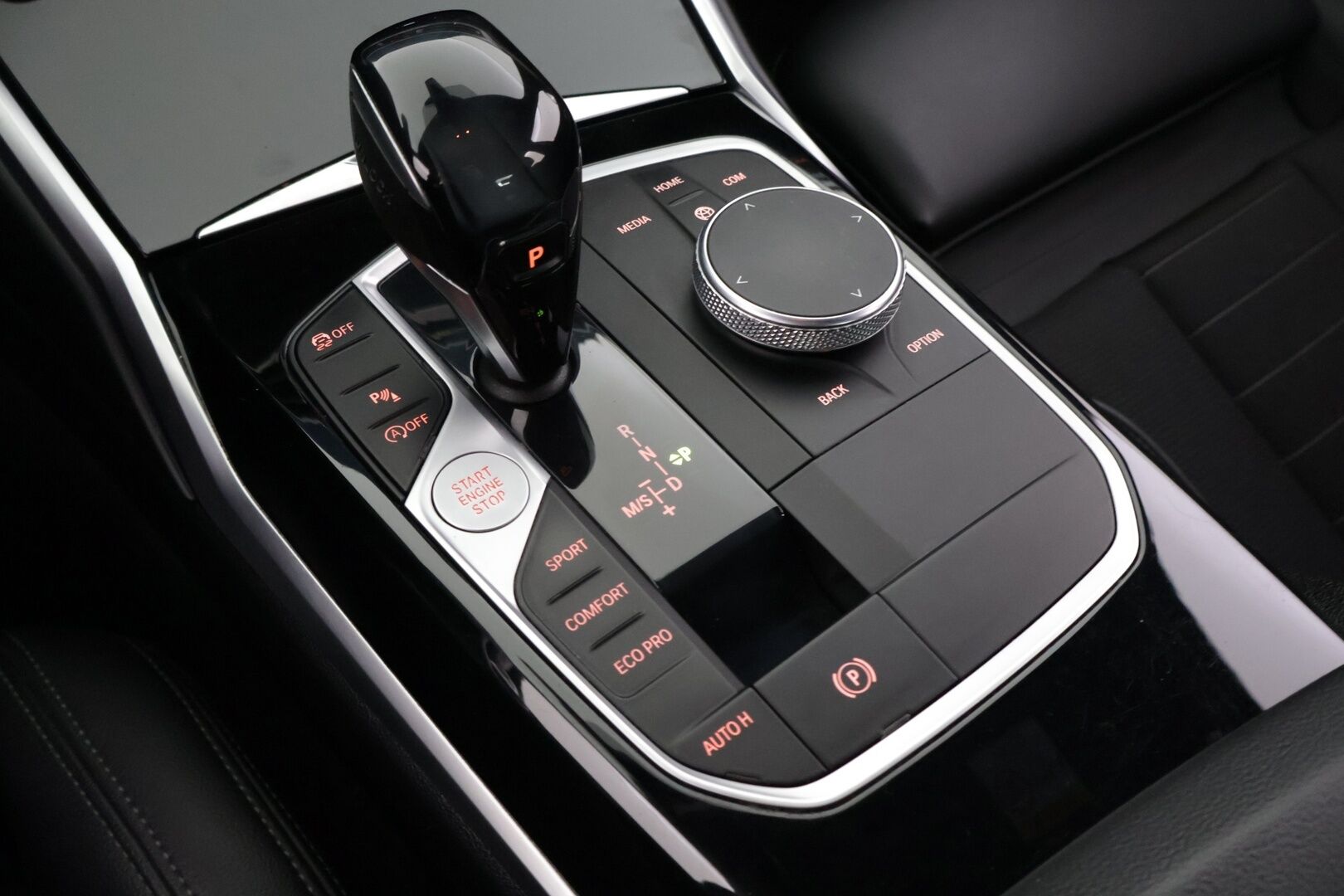 BMW 320 2020 G20 Sedan 320i A Business Sport *Suomi-auto / HiFi / Sporttipenkit / LED / Vakkari* - Näyttävä SportLine BMW