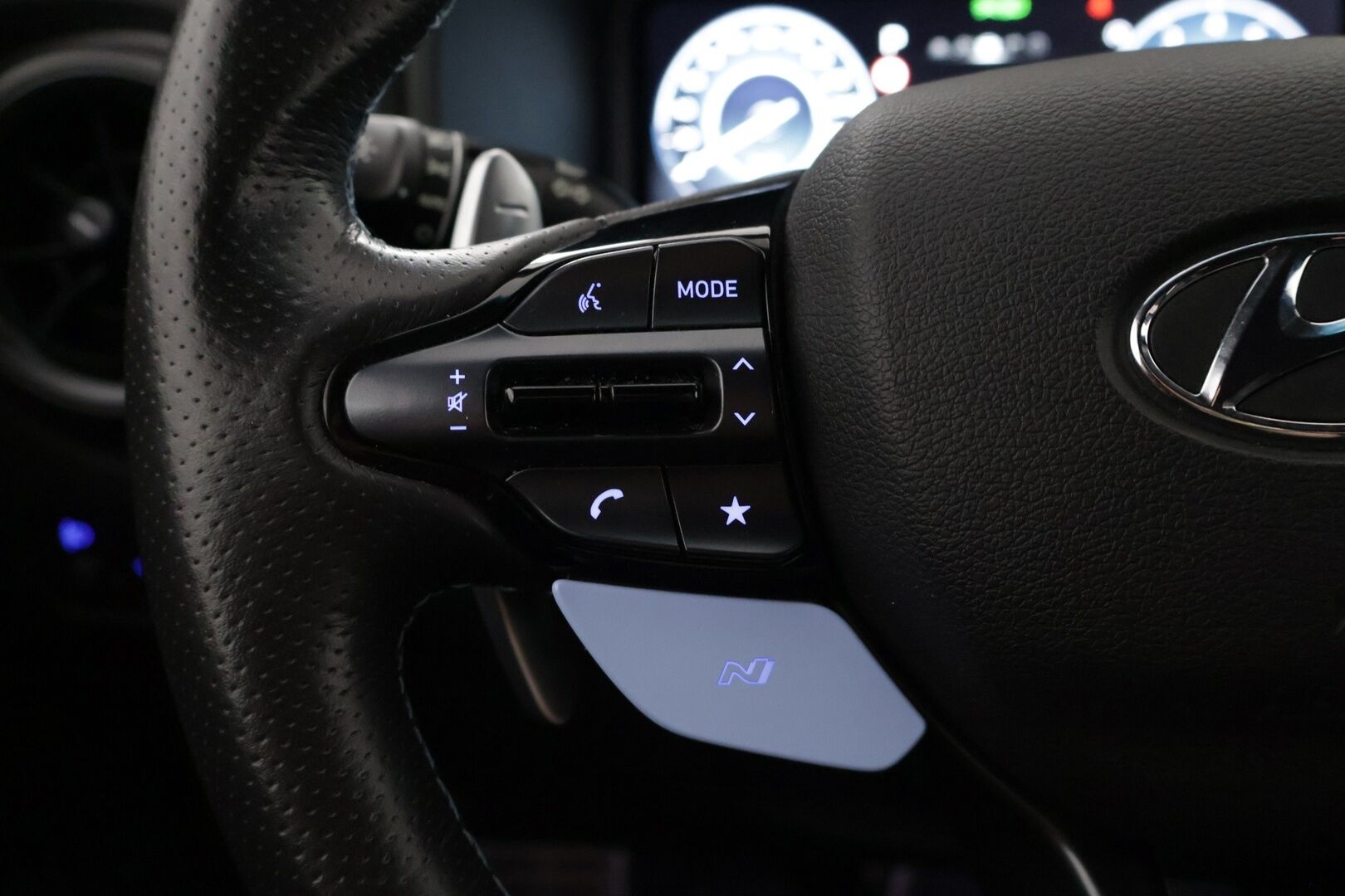 Hyundai KONA 2022 N 2.0 T-GDI 2WD 280 hv 8DCT automaatti MY21 - Juuri huollettu | Merkkihuollettu | Adap.vakkari | HUD | KRELL | P.Kamera | BLIS | Lohko | Ilmastoidut sähköpenkit | Adap.LED | Ratinlämmitin | 2x Renkaat | Suomi-auto