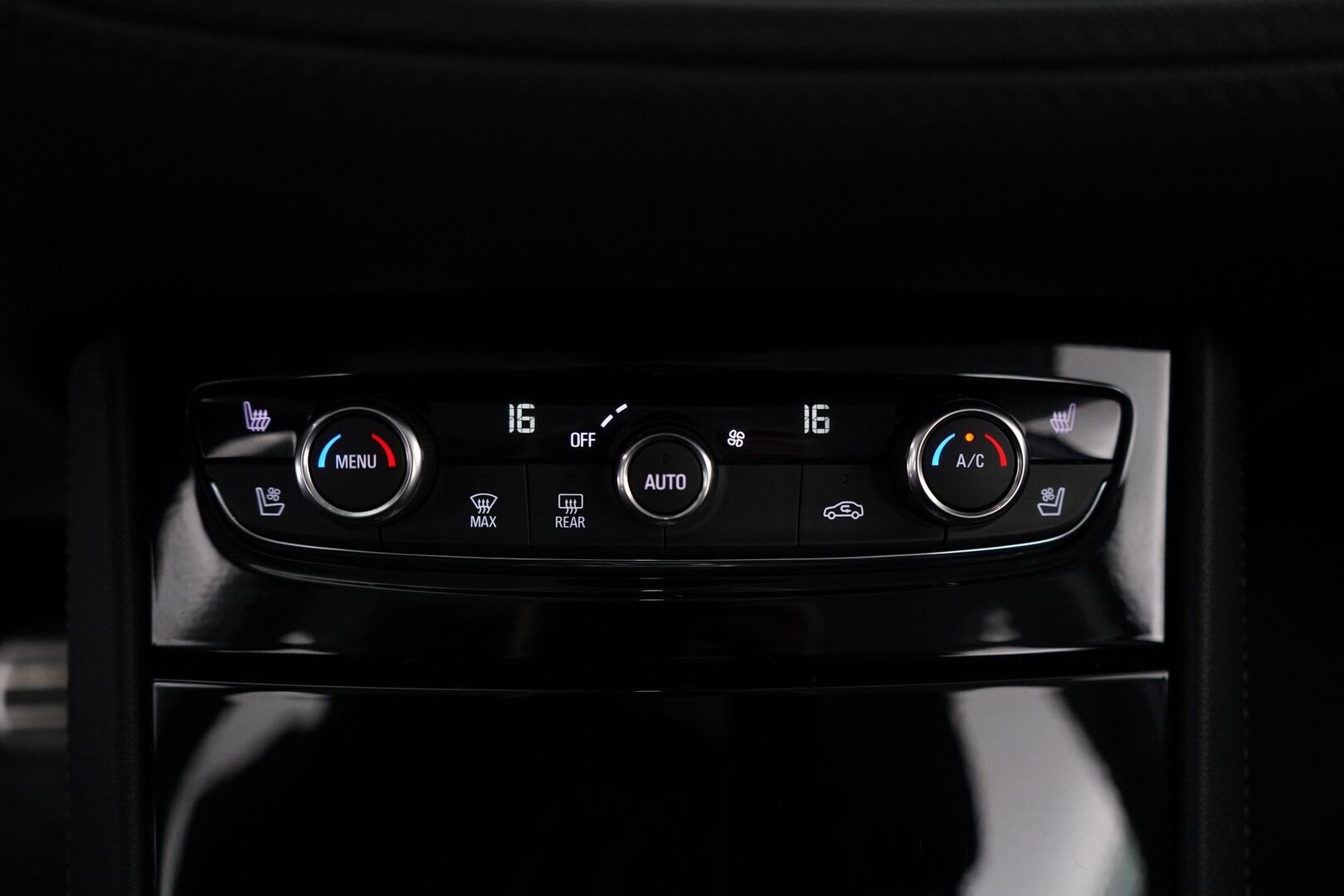 Opel Grandland X 2020 PHEV Executive 300 Turbo A8 AWD *Vakkari / 360 Kamera / Ilmastoidut penkit / S.Luukku / Carplay / Keyless / Blis* - Suomi-auto / Juuri huollettu / Kahdet vanteet / Säännöllinen huoltohistoria