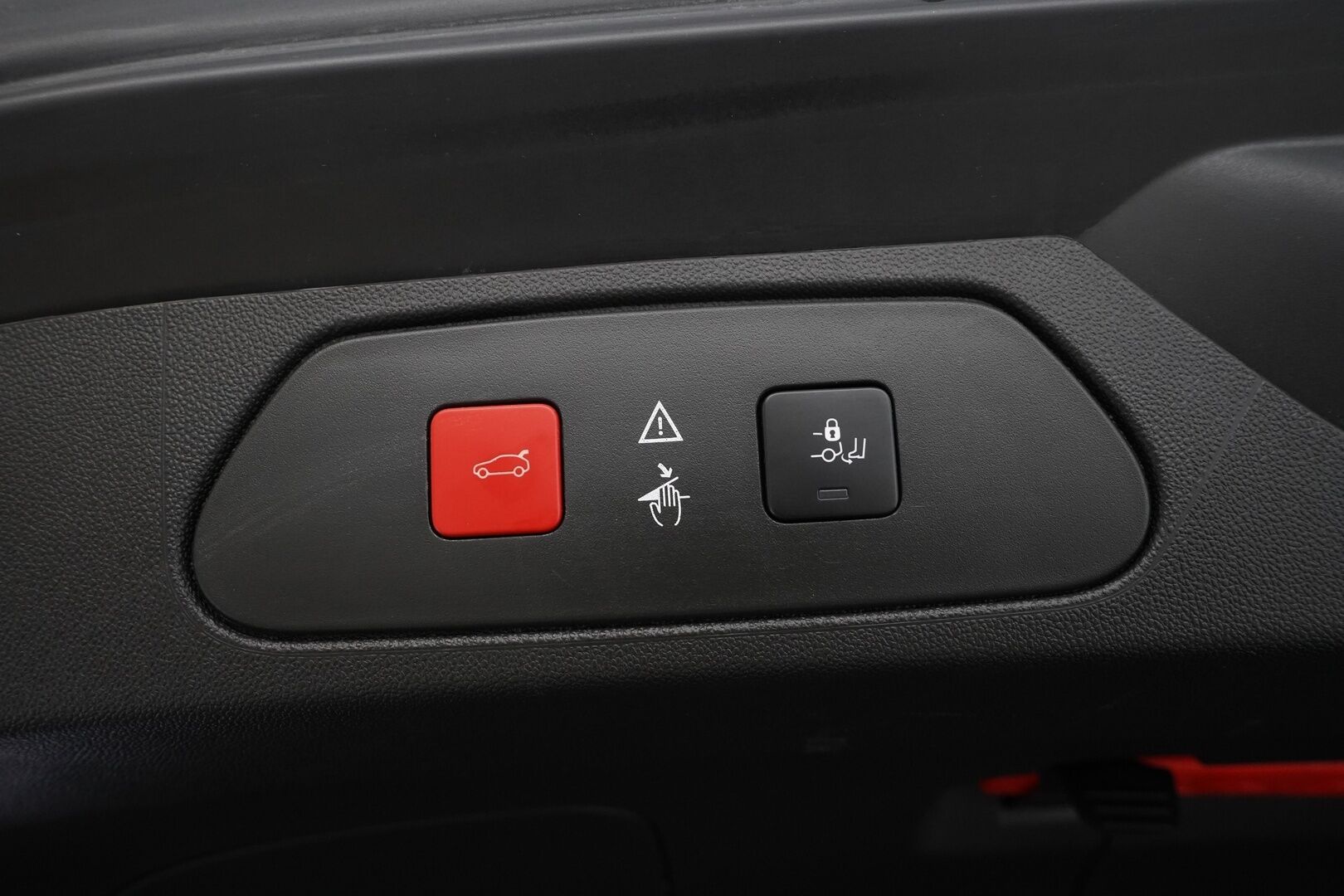 Opel Grandland X 2020 PHEV Executive 300 Turbo A8 AWD *Vakkari / 360 Kamera / Ilmastoidut penkit / S.Luukku / Carplay / Keyless / Blis* - KATSO POIKKEUSHINTA! / SOH 96.8% / Suomi-auto / Juuri huollettu ja katsastettu / Kahdet vanteet / 