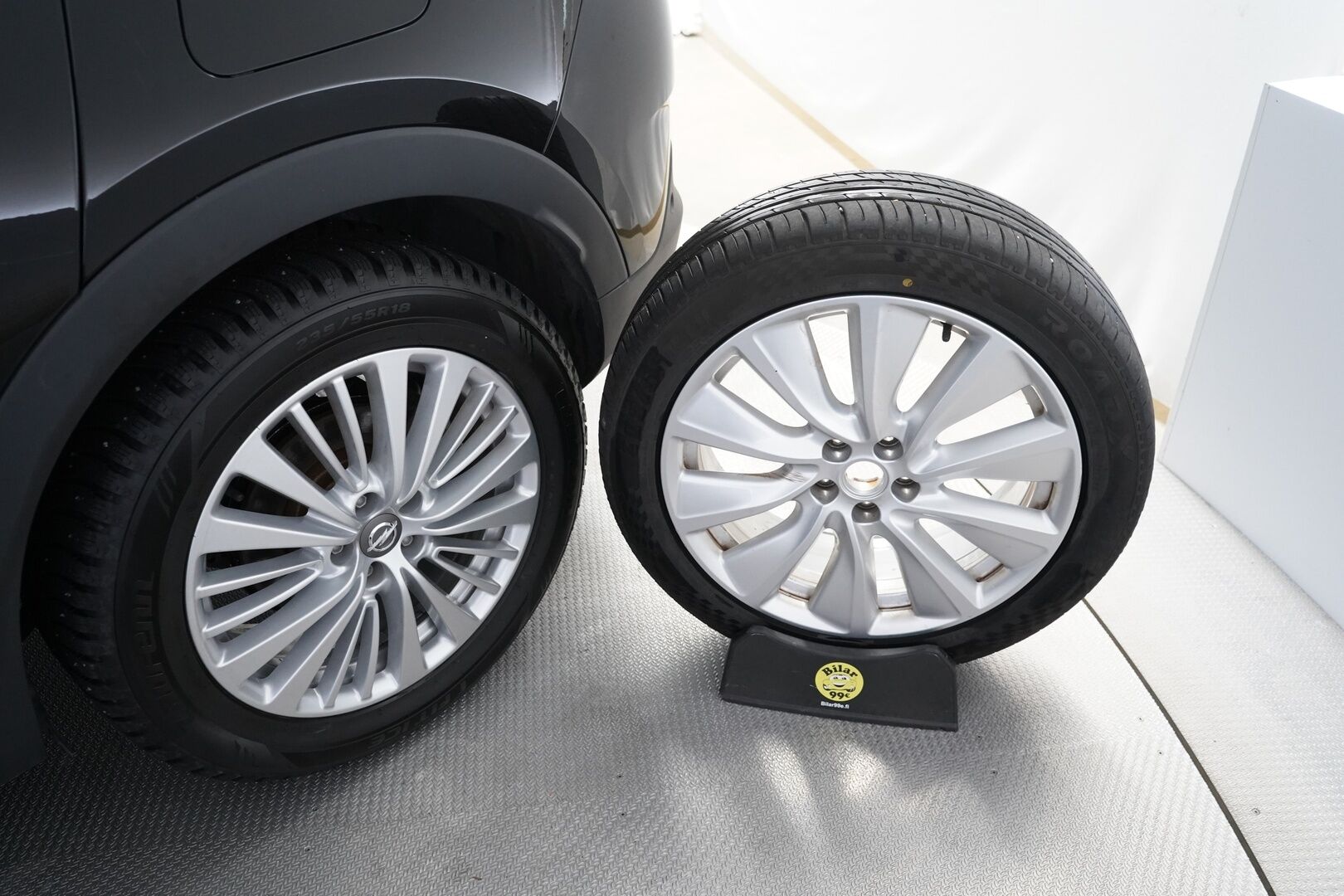 Opel Grandland X 2020 PHEV Executive 300 Turbo A8 AWD *Vakkari / 360 Kamera / Ilmastoidut penkit / S.Luukku / Carplay / Keyless / Blis* - KATSO POIKKEUSHINTA! / SOH 96.8% / Suomi-auto / Juuri huollettu ja katsastettu / Kahdet vanteet / 