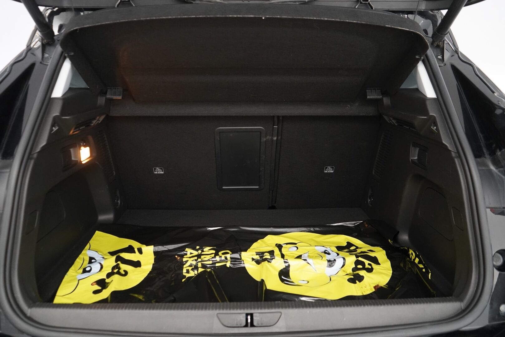 Opel Grandland X 2020 PHEV Executive 300 Turbo A8 AWD *Vakkari / 360 Kamera / Ilmastoidut penkit / S.Luukku / Carplay / Keyless / Blis* - KATSO POIKKEUSHINTA! / SOH 96.8% / Suomi-auto / Juuri huollettu ja katsastettu / Kahdet vanteet / 