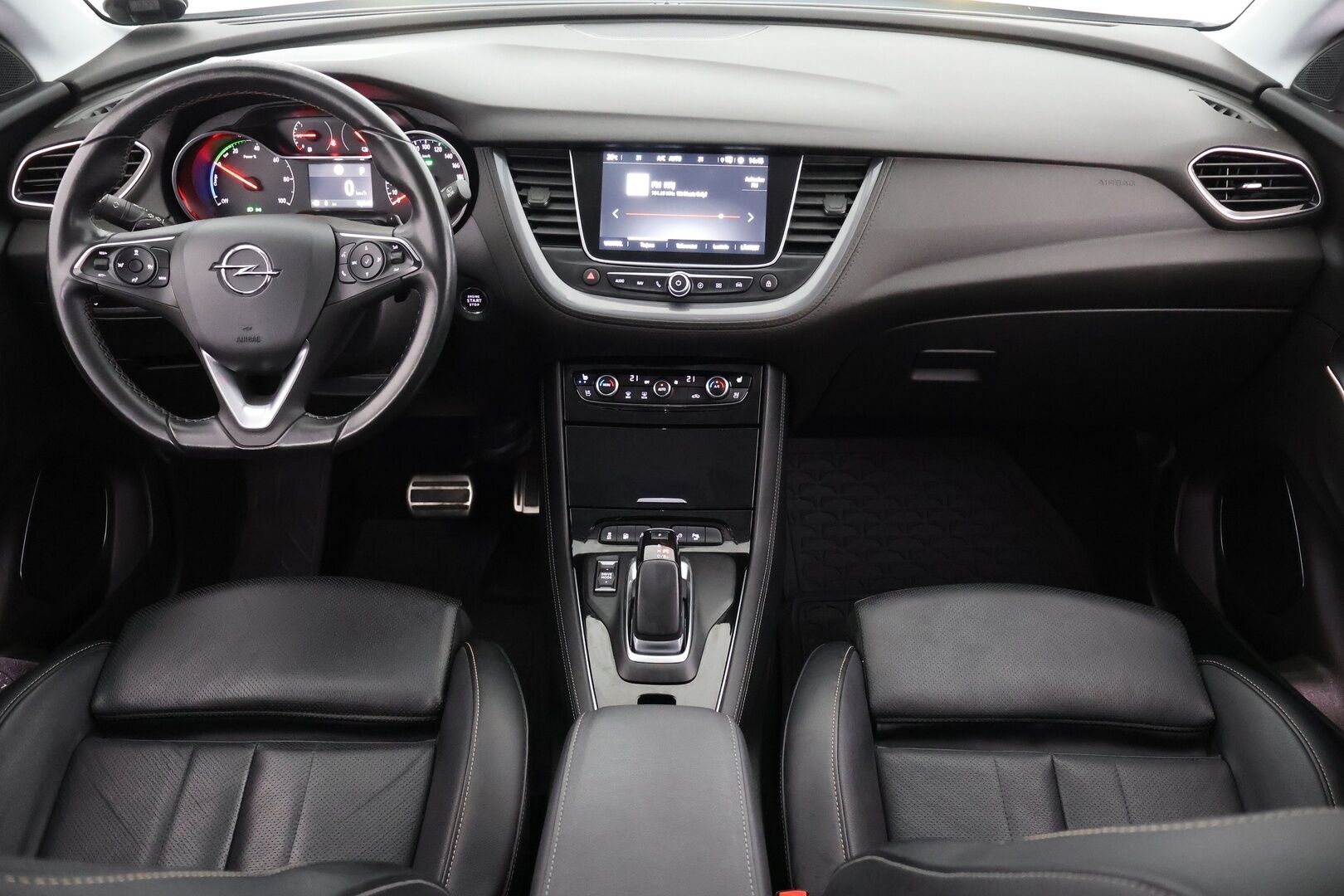 Opel Grandland X 2020 PHEV Executive 300 Turbo A8 AWD - P. Kamera | Ilmastoitu muistipenkki | Nahkasisusta | Koukku | 2x Renkaat | Juuri saapunut!