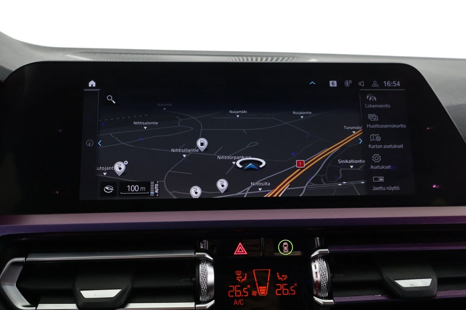BMW 330 2019 G20 Sedan 330e A Charged Edition * M-Sport ulkonäkö / Tähtikatto / LED / ACC /  Apple&Andoird / Sport-Penkit / Ambient * - * Näyttävä Väri / 19'' erikoisvanteet * 