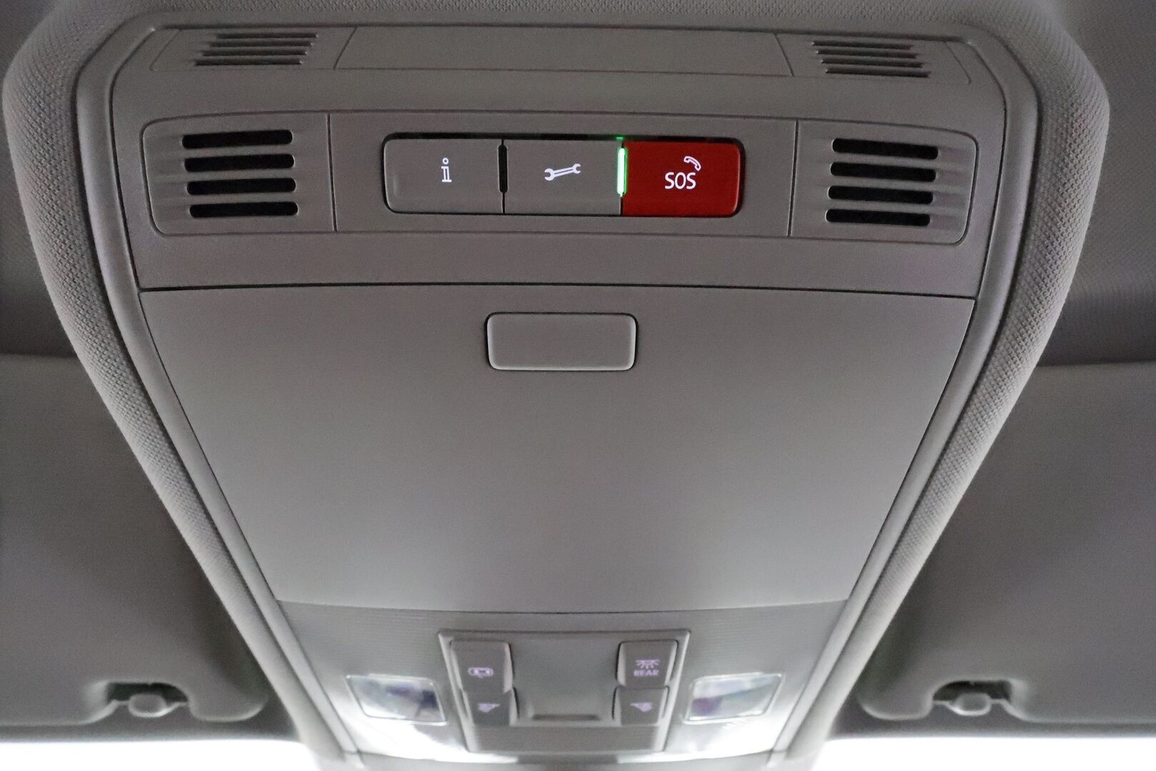 Volkswagen Tiguan 2020 R-Line 2,0 TDI SCR 110 kW 4MOTION DSG * Webasto / Koukku / Adapt.Vakkari / LED / Navi / Digimittari / Kangas-Alcantara - Suomi-auto / Kahdet Renkaat