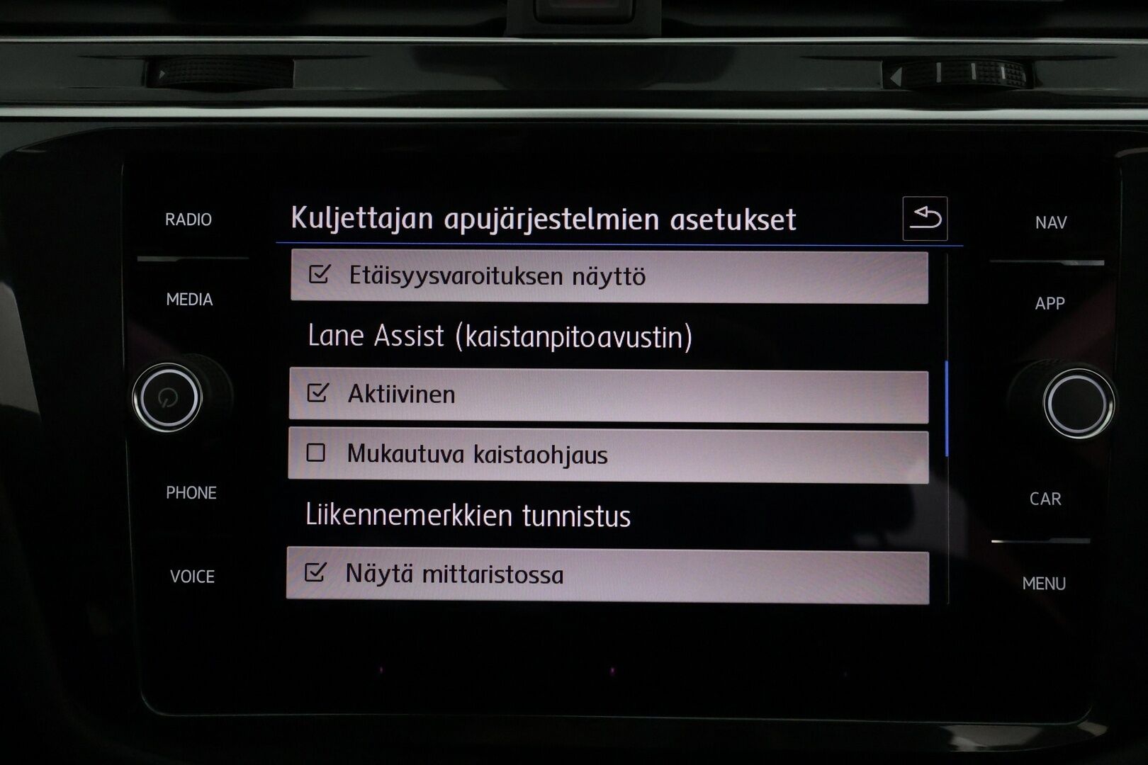Volkswagen Tiguan 2020 R-Line 2,0 TDI SCR 110 kW 4MOTION DSG * Webasto / Koukku / Adapt.Vakkari / LED / Navi / Digimittari / Kangas-Alcantara - Suomi-auto / Kahdet Renkaat