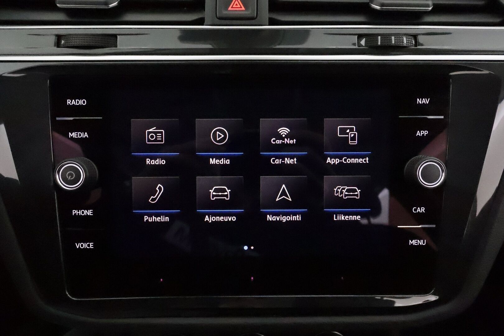 Volkswagen Tiguan 2020 R-Line 2,0 TDI SCR 110 kW 4MOTION DSG * Webasto / Koukku / Adapt.Vakkari / LED / Navi / Digimittari / Kangas-Alcantara - Suomi-auto / Kahdet Renkaat