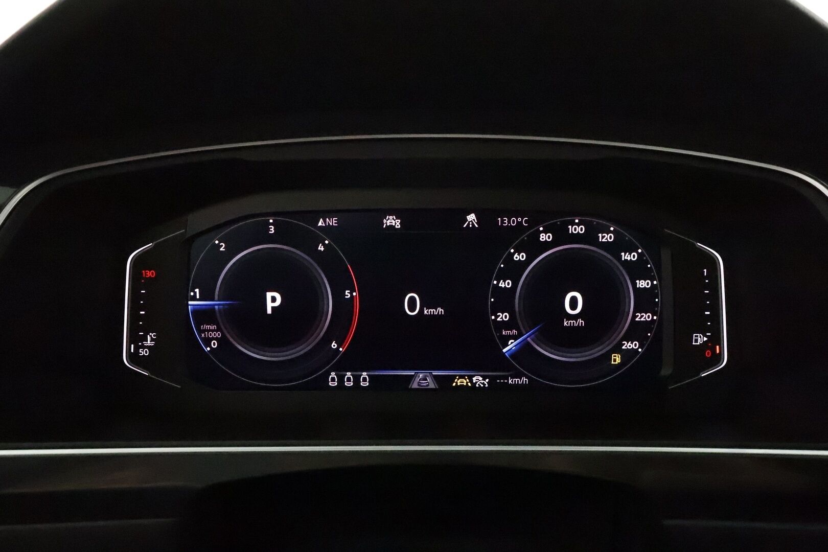 Volkswagen Tiguan 2020 R-Line 2,0 TDI SCR 110 kW 4MOTION DSG * Webasto / Koukku / Adapt.Vakkari / LED / Navi / Digimittari / Kangas-Alcantara - Suomi-auto / Kahdet Renkaat