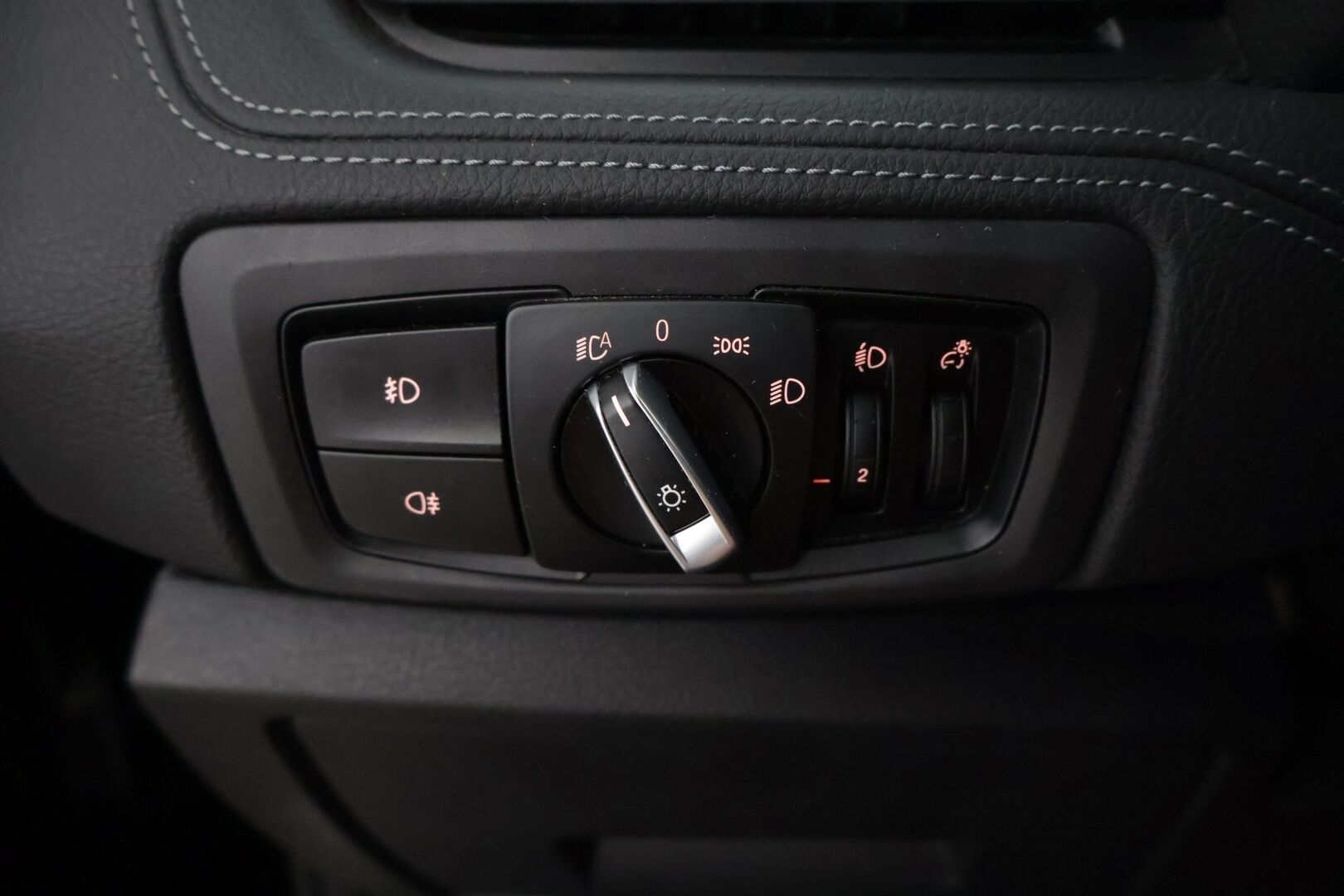 BMW 216 2020 i Gran Tourer Business M Sport F46 * HUD / LED / Lohko / Sähkökontti / Vetokoukku / Tutkat / Proffa navi * - Huippuvarusteet! / Huollot ok / Renkaat ajokuntoiset / Suomi-auto * - HULLUT JOULUT KORKOTARJOUS 2,49% 