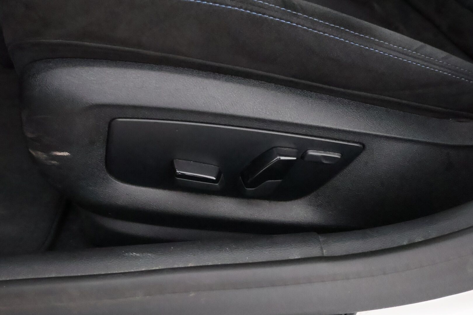 BMW 530 2020 G30 Sedan 530e xDrive A Charged Edition M Sport - 1Om Suomiauto / HiFi / Peruutuskamera / Professional Navi / Adapt.LED / Comfort Access / Juuri tullut Tampereelle! - HULLUT JOULUT KORKOTARJOUS 2,49% 