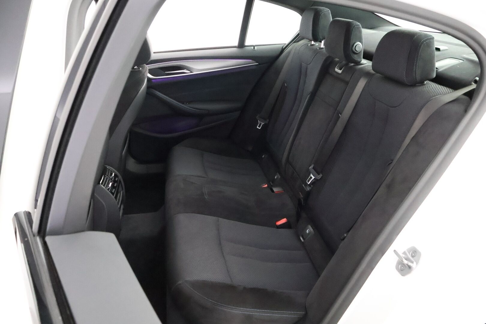 BMW 530 2020 G30 Sedan 530e xDrive A Charged Edition M Sport - 1Om Suomiauto / HiFi / Peruutuskamera / Professional Navi / Adapt.LED / Comfort Access / Juuri tullut Tampereelle! - HULLUT JOULUT KORKOTARJOUS 2,49% 