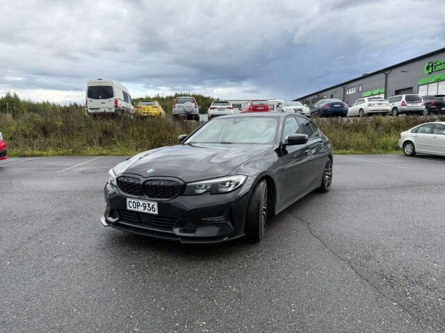BMW 330 2020