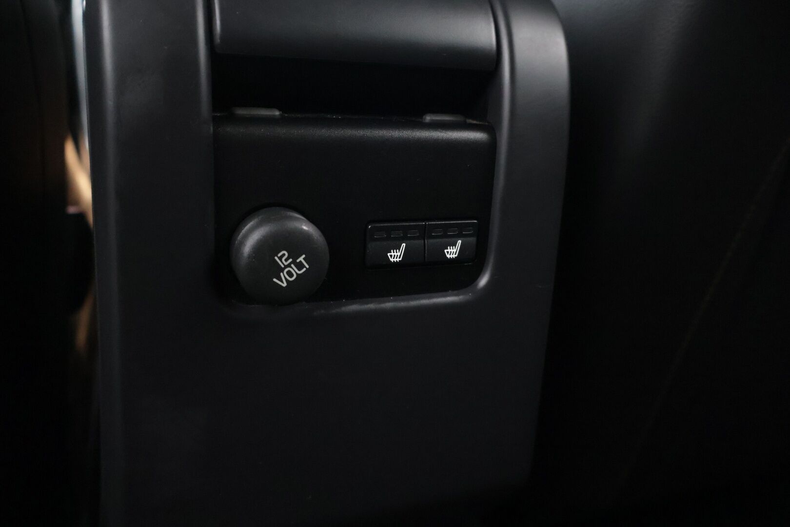 Volvo V60 Cross Country 2018 D4 AWD Business Summum aut * Adapt.Vakkari / Webasto / Muistipenkki / Nahkasisusta / Navi / Keyless * - Ei AdBlue järjestelmää! - HULLUT AVAJAISHULINAT KORKOTARJOUS 3,29 %