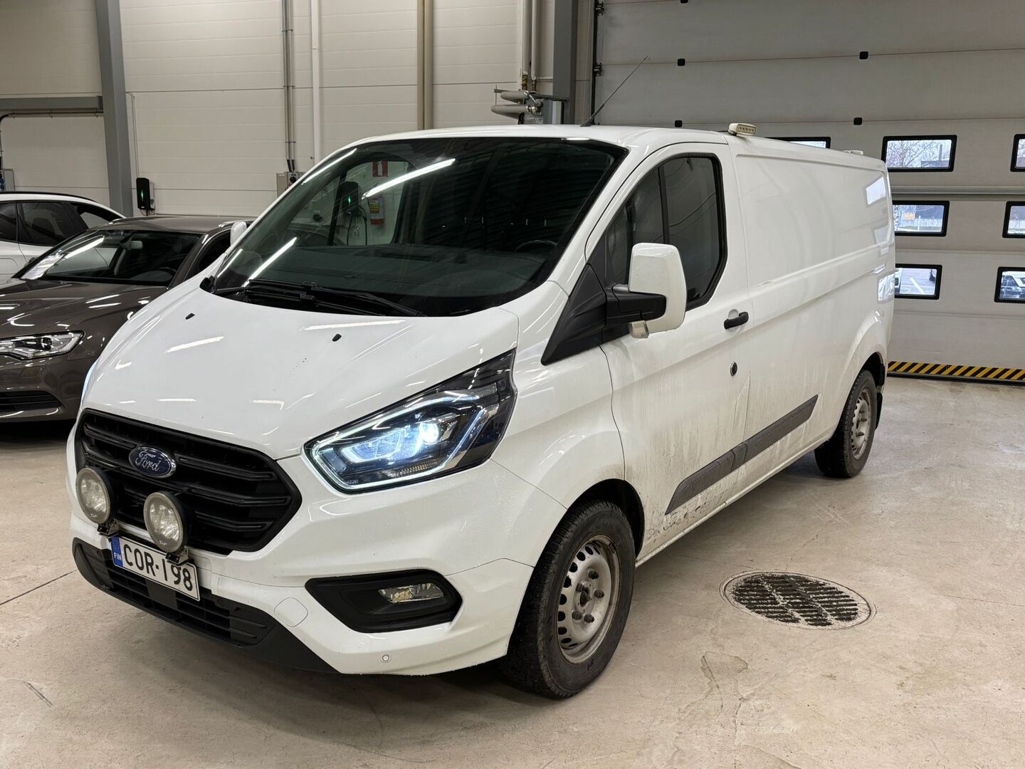 Ford Transit Custom 2020 320 2,0TDCi 105 hv M6 Etuveto Trend Van N1 L2H1 *Webasto / Tutkat / Koukku / Jakopää tehty* - *2x Renkaat / Juuri saapunut!* - Osta nyt, maksa vasta ensi vuonna