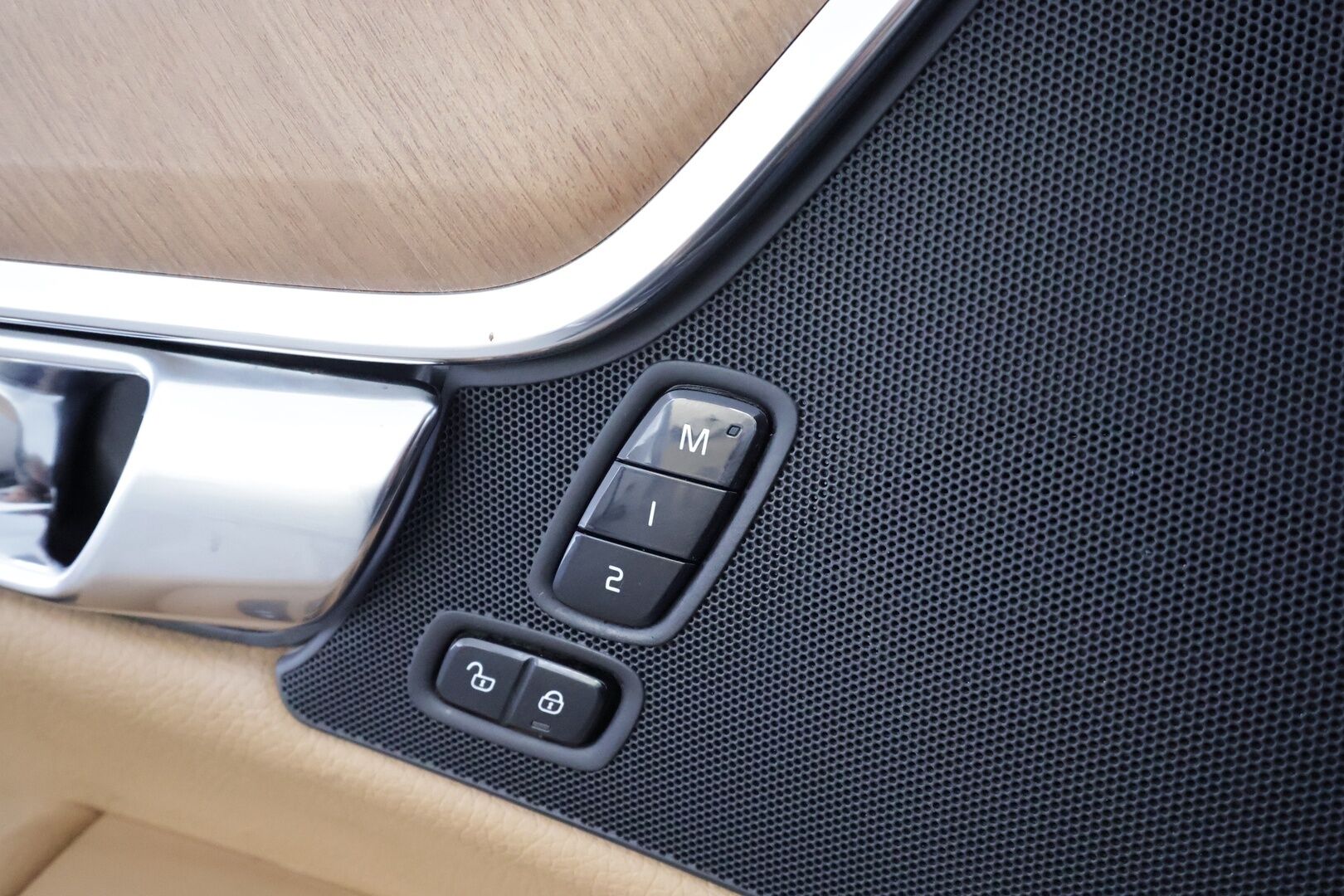 Volvo V90 2020 D4 AWD Business Inscription aut - ACC | Webasto | Panorama | Muistipenkki | Full LED | P.Kamera | Sporttinahat | BLIS |Suomi-auto | Kahdet renkaat aluvanteilla | ALV