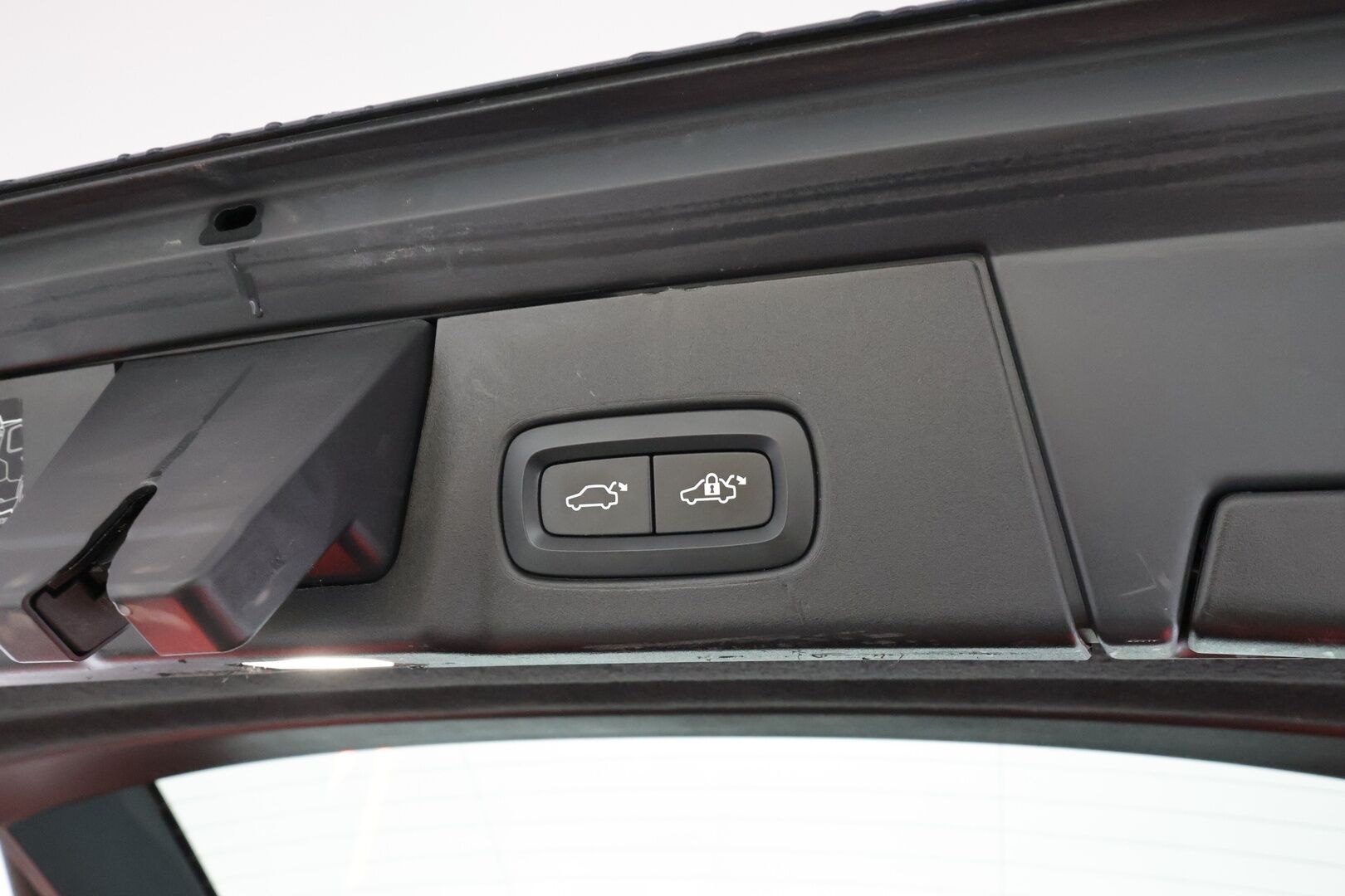 Volvo V90 2020 D4 AWD Business Inscription aut - ACC | Webasto | Panorama | Muistipenkki | Full LED | P.Kamera | Sporttinahat | BLIS |Suomi-auto | Kahdet renkaat aluvanteilla | ALV
