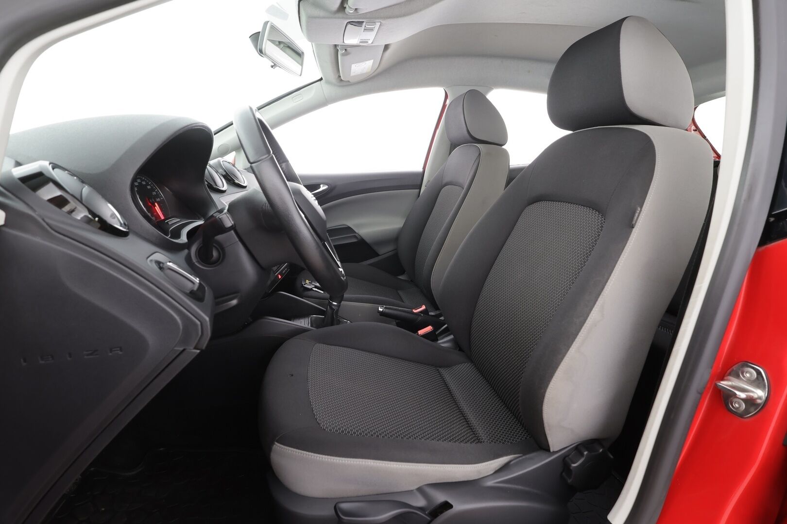 Seat Ibiza 2017 1,2 TSI 85 Style - | Vakkari | Lohko | P.tutka | Autom. Ilmastointi | Bluetooth | Kahdet Renkaat |