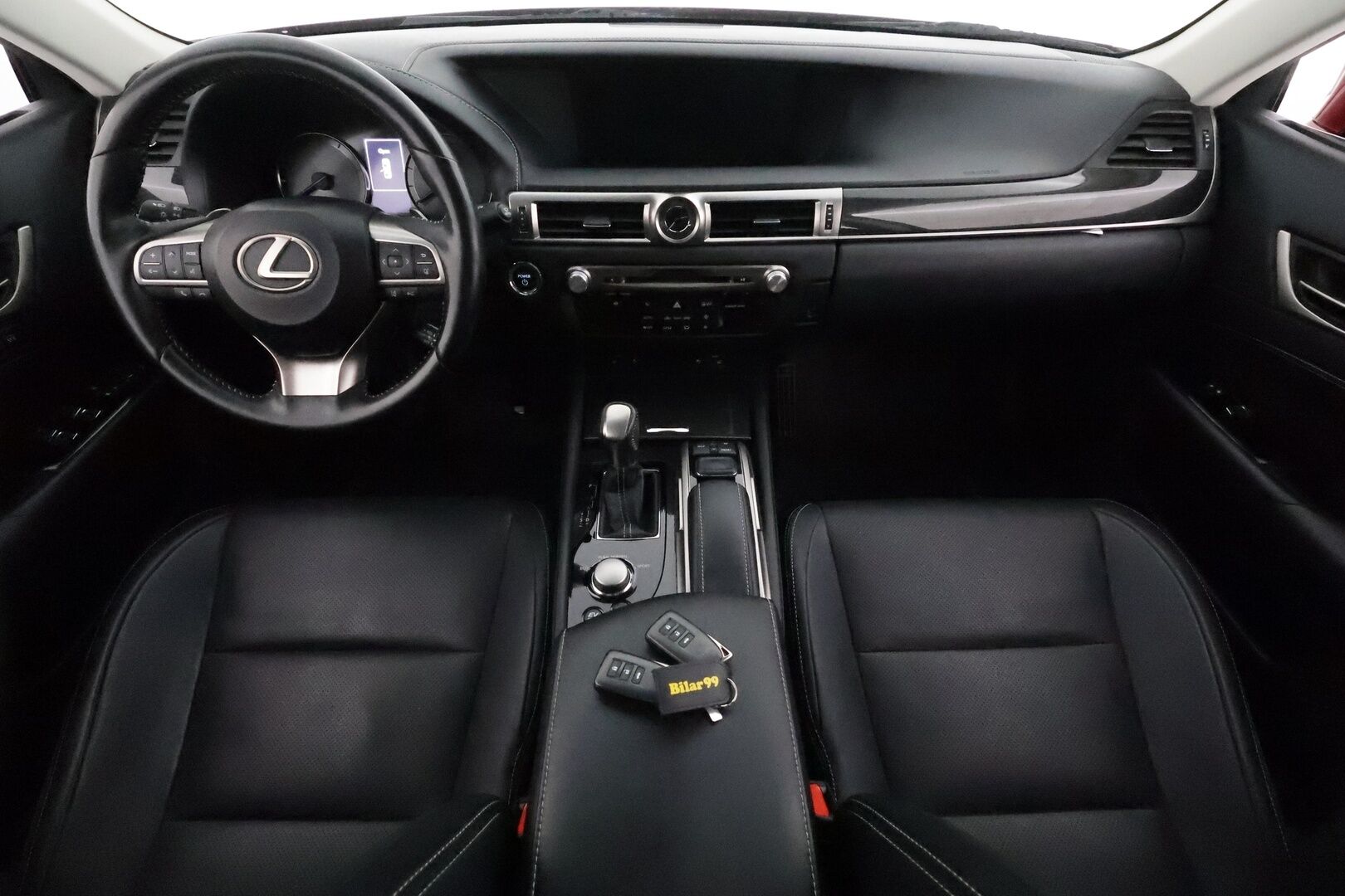 Lexus GS 2018 300h Hybrid A Executive **Adapt.vakkari / P.kamera / Muistipenkki / Ilmastoidut nahat / LED / Navi** - 3,99 % KORKOTARJOUS TÄHÄN AUTOON - Suomi-auto / Merkkihuollettu / Kahdet renkaat aluvanteilla / Sähköpenkit / Ratin lämmitin / Surround Sound / Lohko sis.lämppärillä / Hieno!